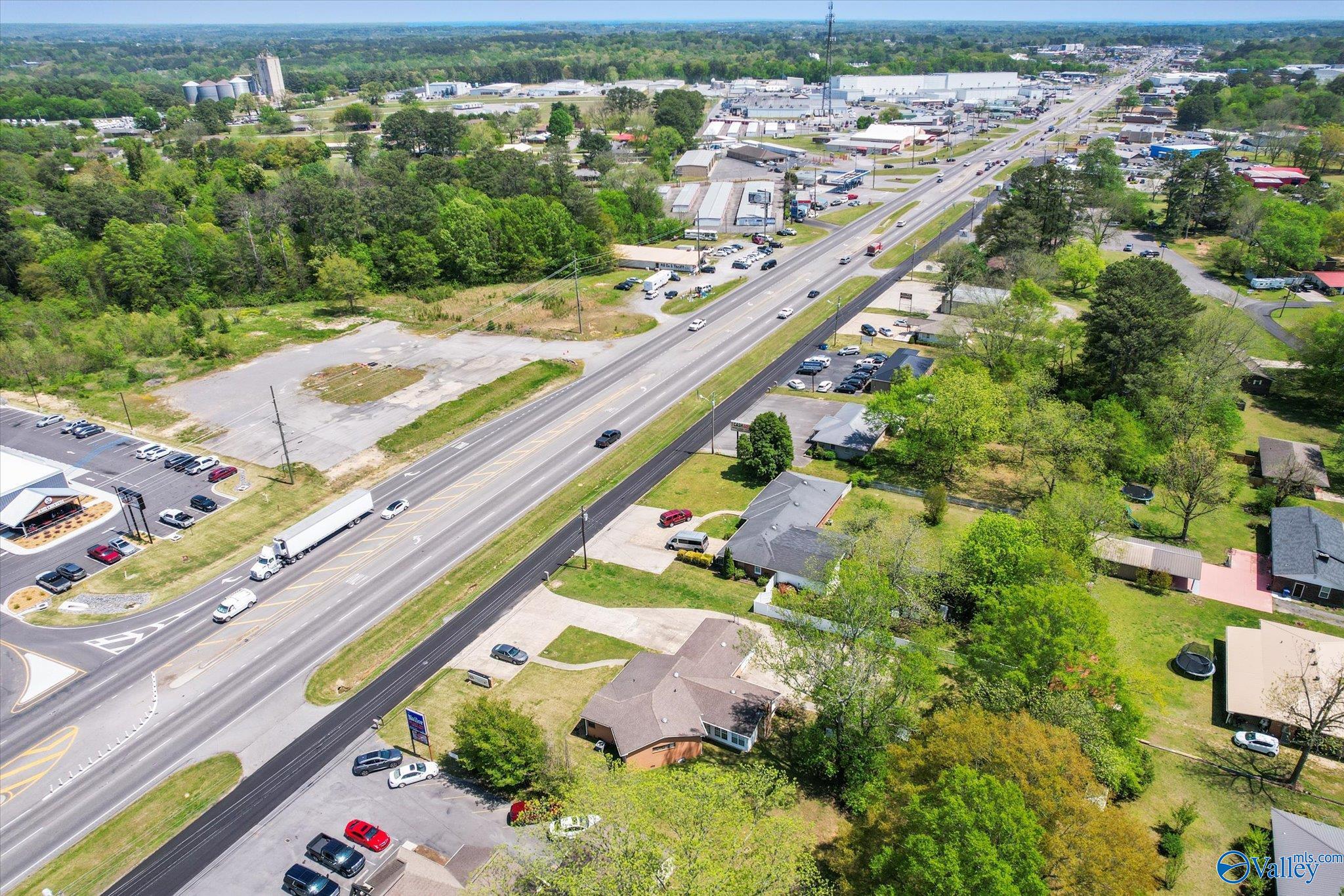 8523 US Highway 431