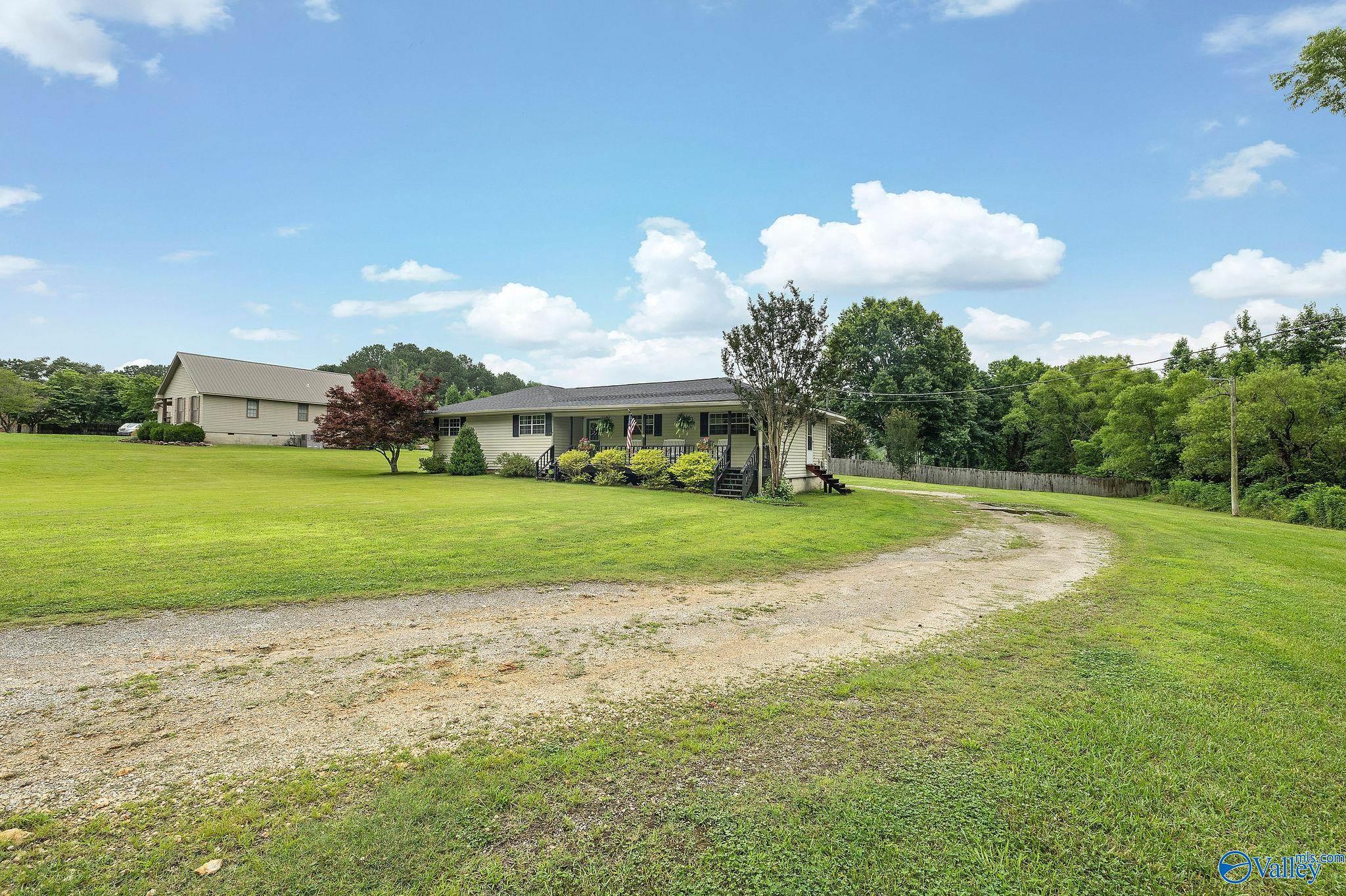 565 Buchanan Road