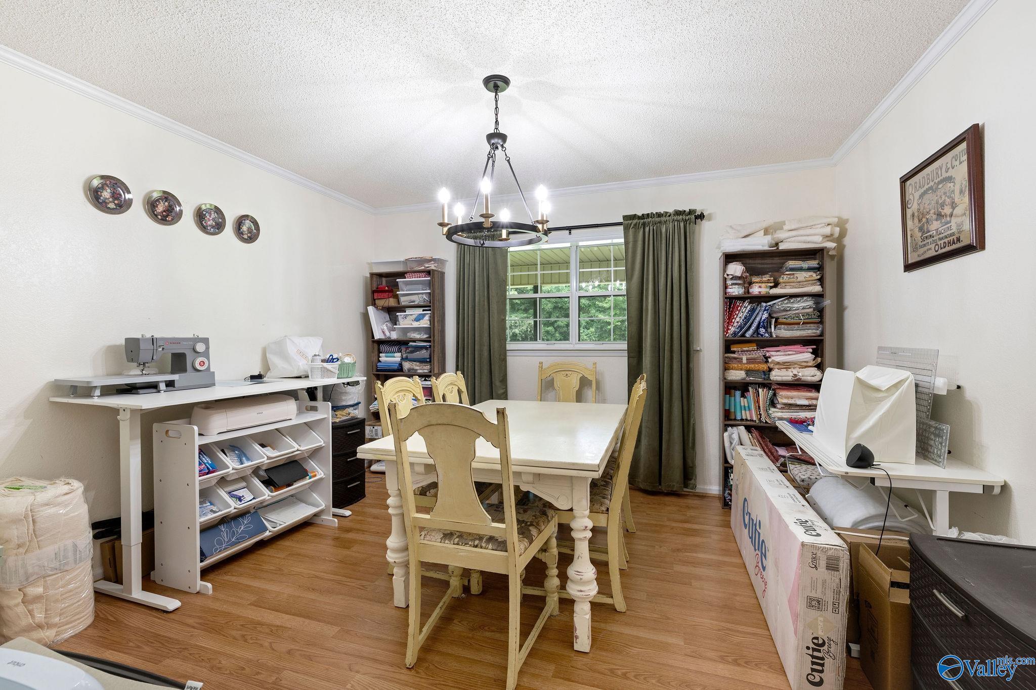 565 Buchanan Road