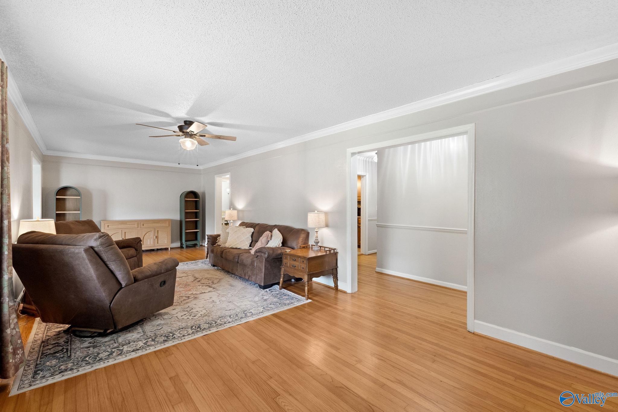 565 Buchanan Road