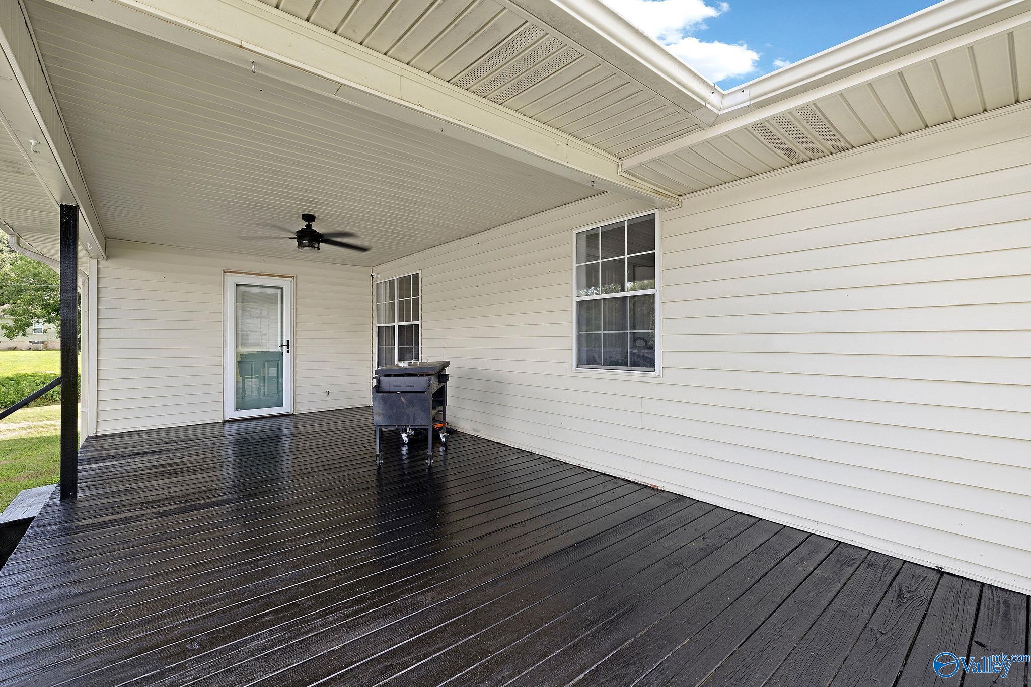 565 Buchanan Road
