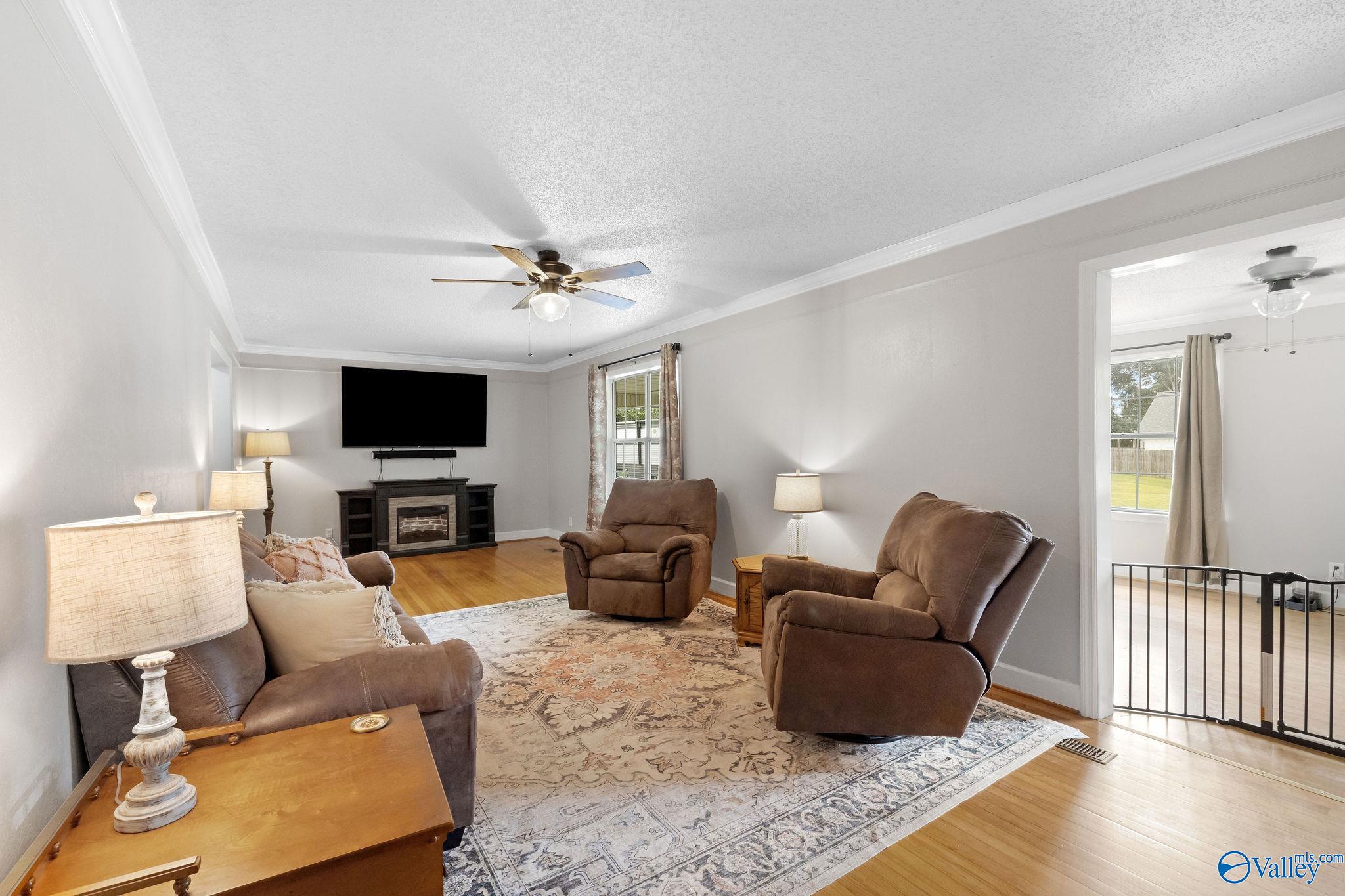 565 Buchanan Road