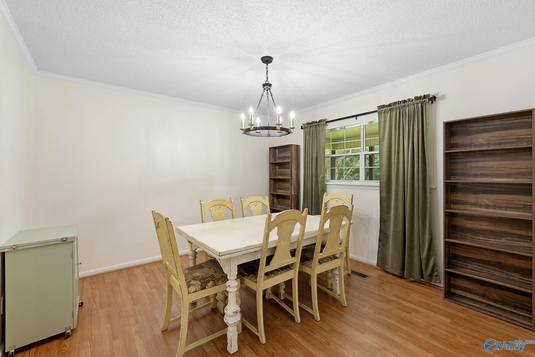 565 Buchanan Road