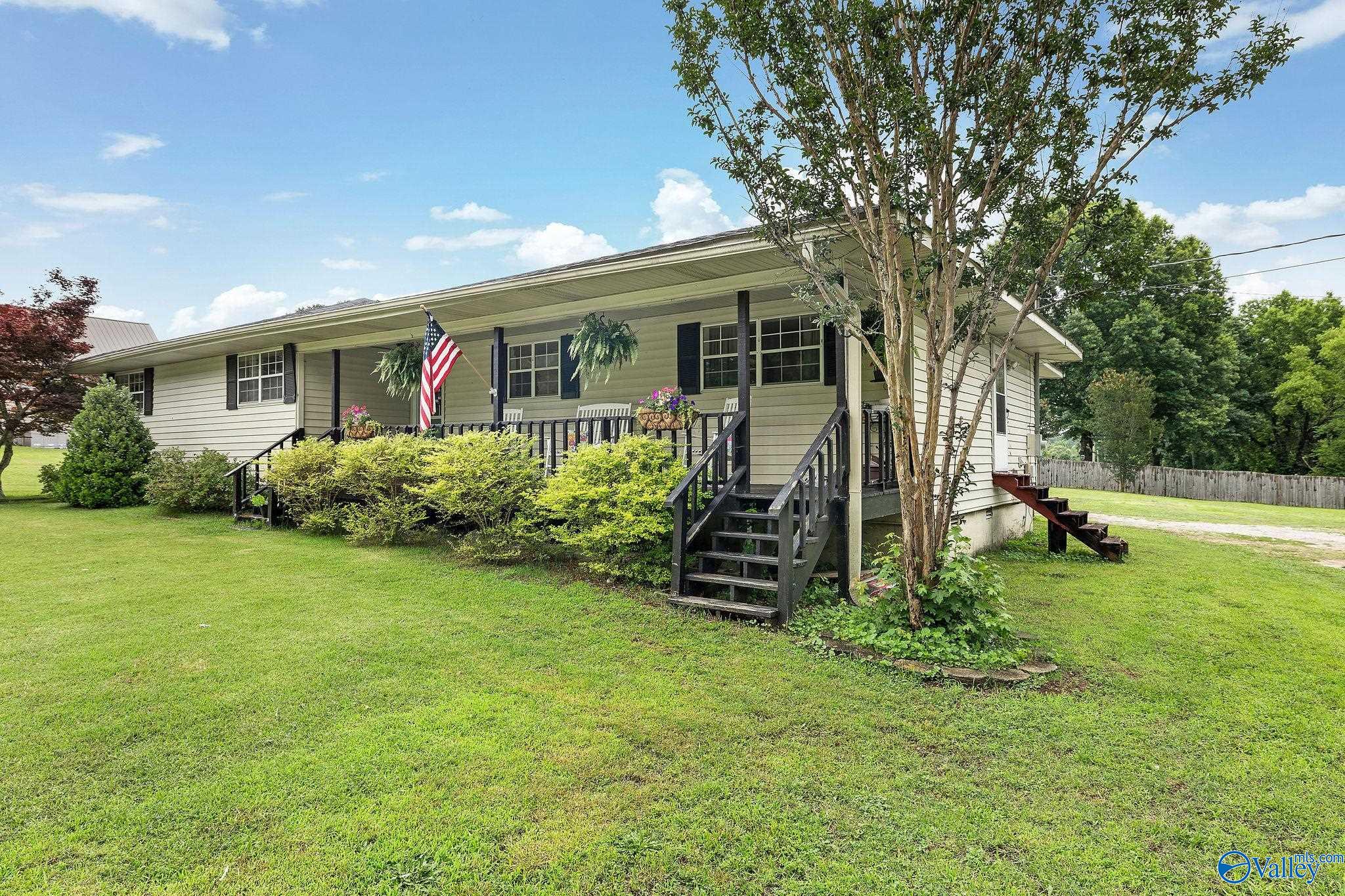 565 Buchanan Road