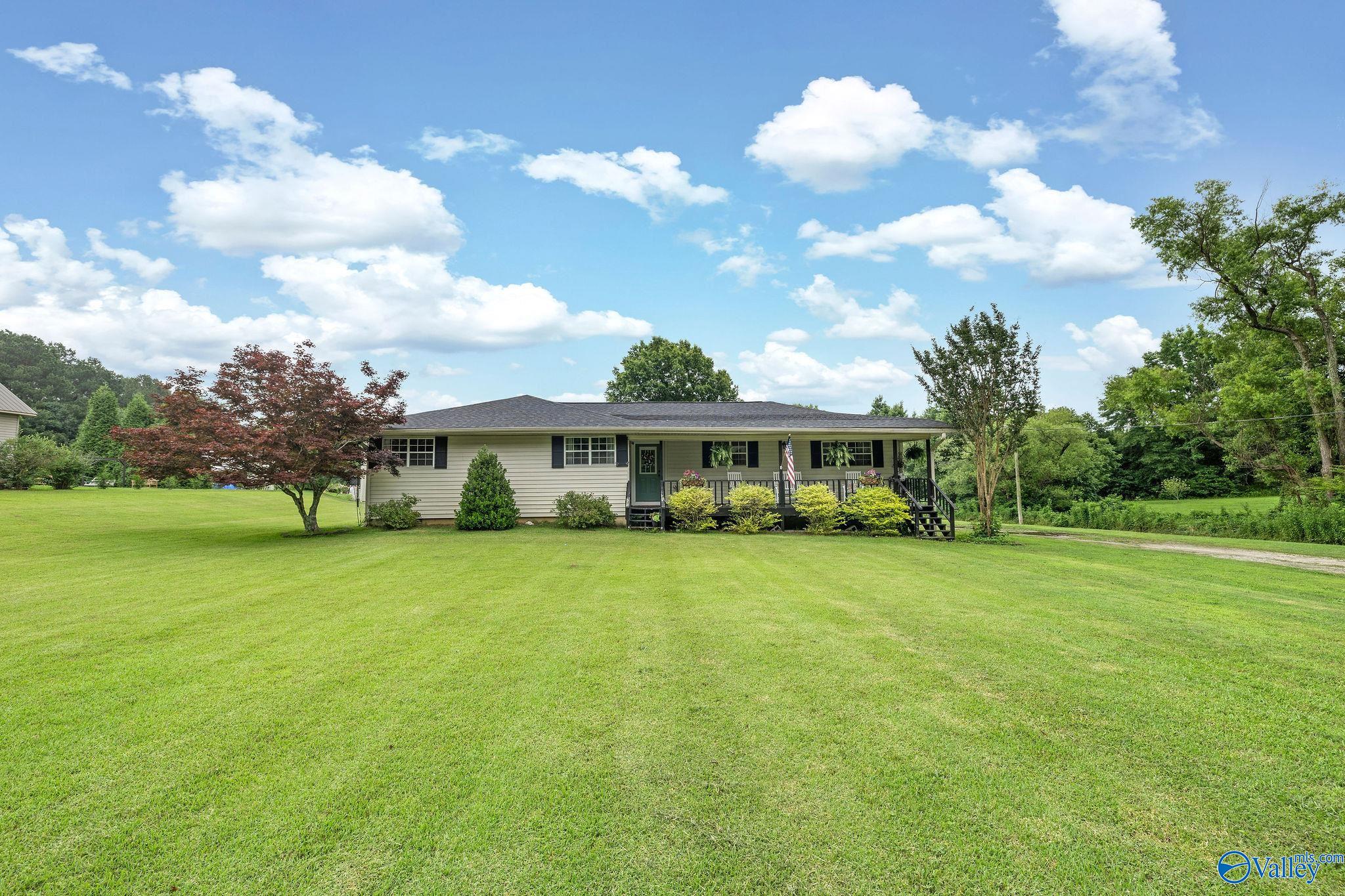 565 Buchanan Road