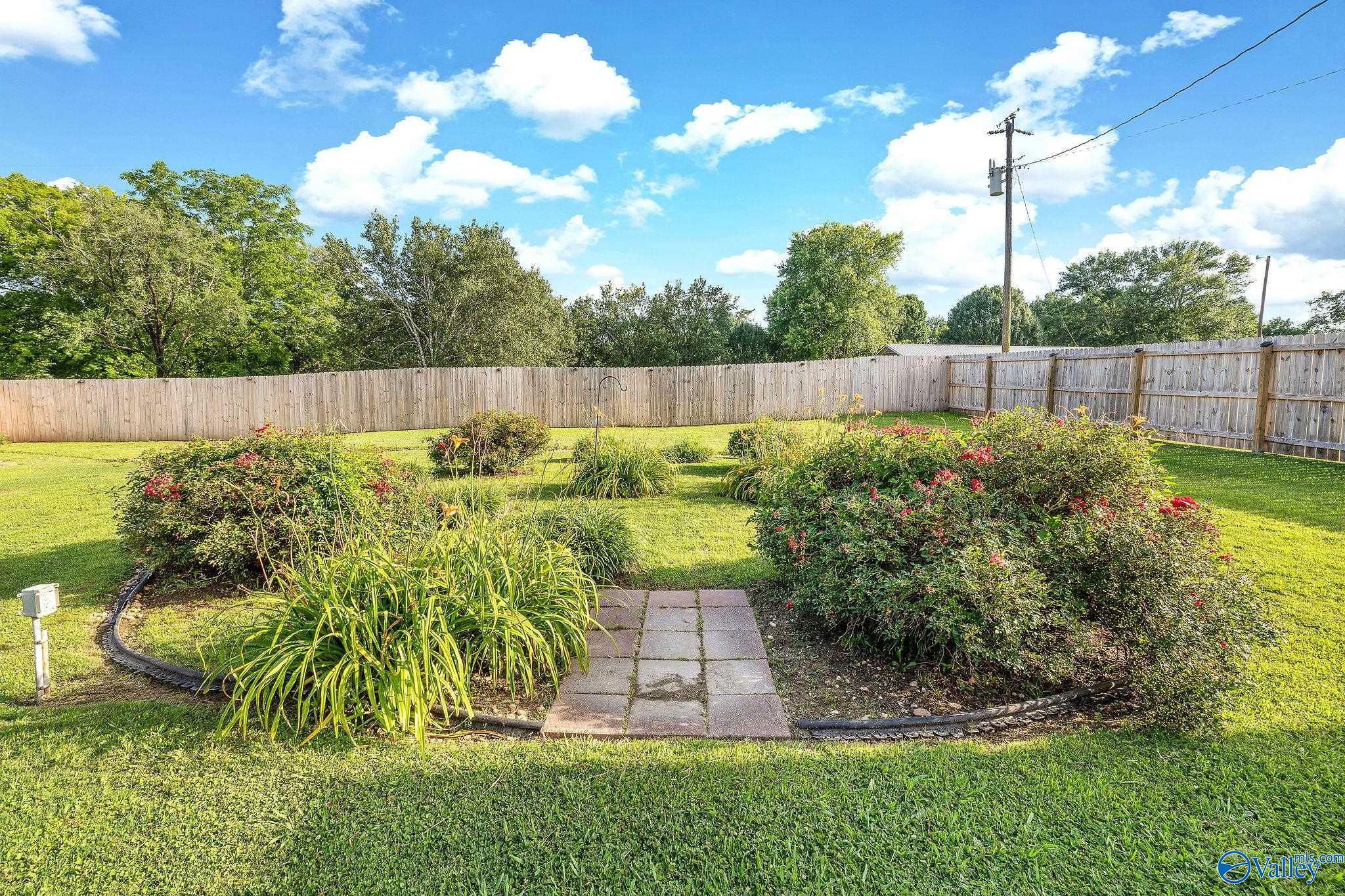 10 Bearden Drive