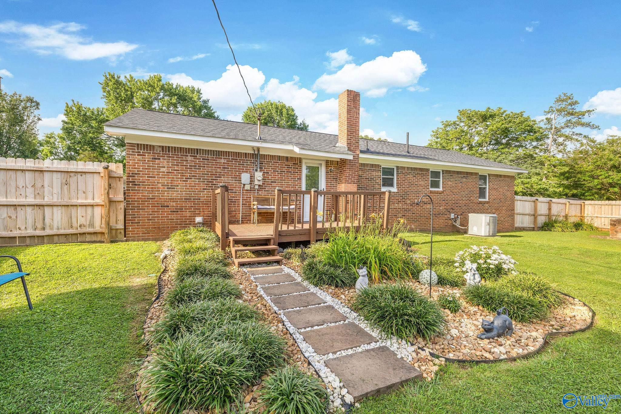 10 Bearden Drive