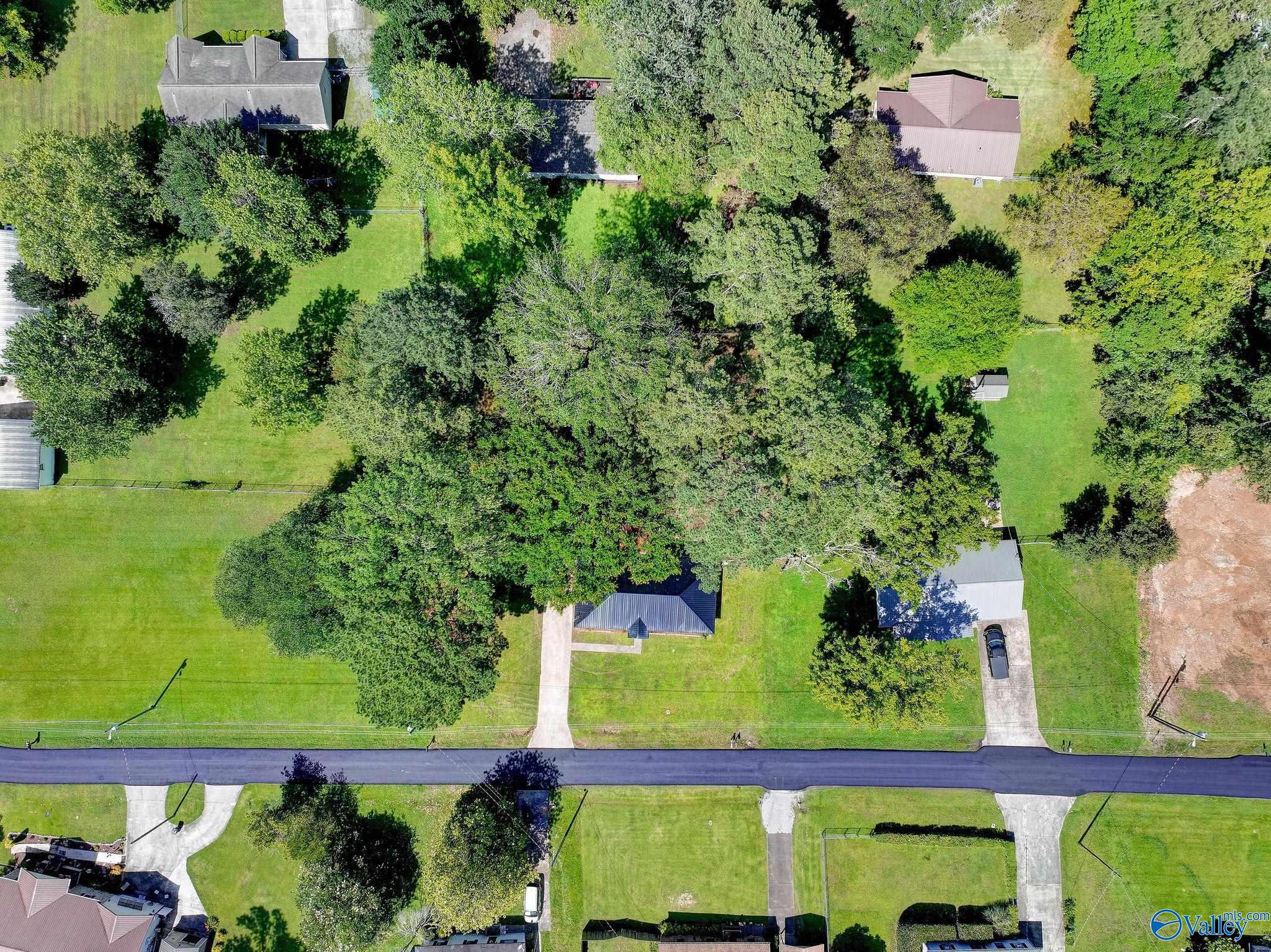 2514 Crockett Circle