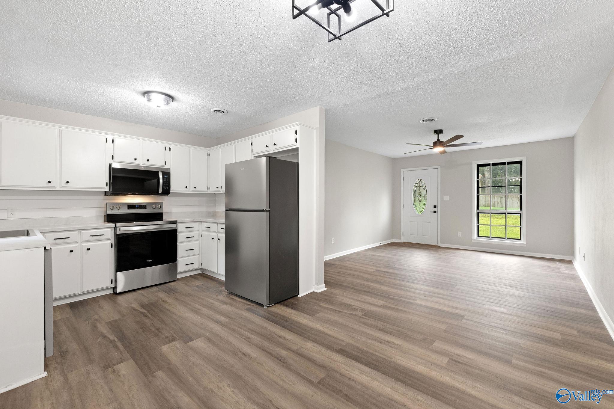 2514 Crockett Circle