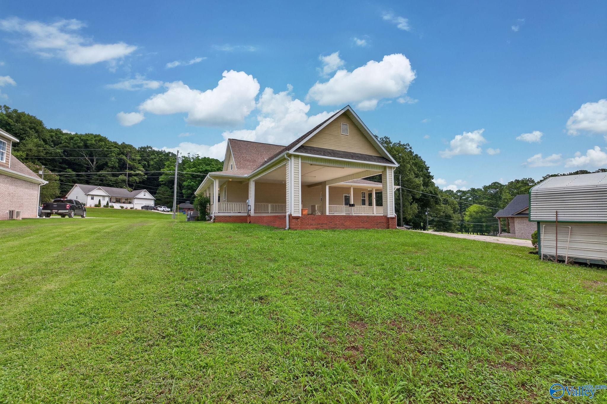 73 Tomahawk Circle