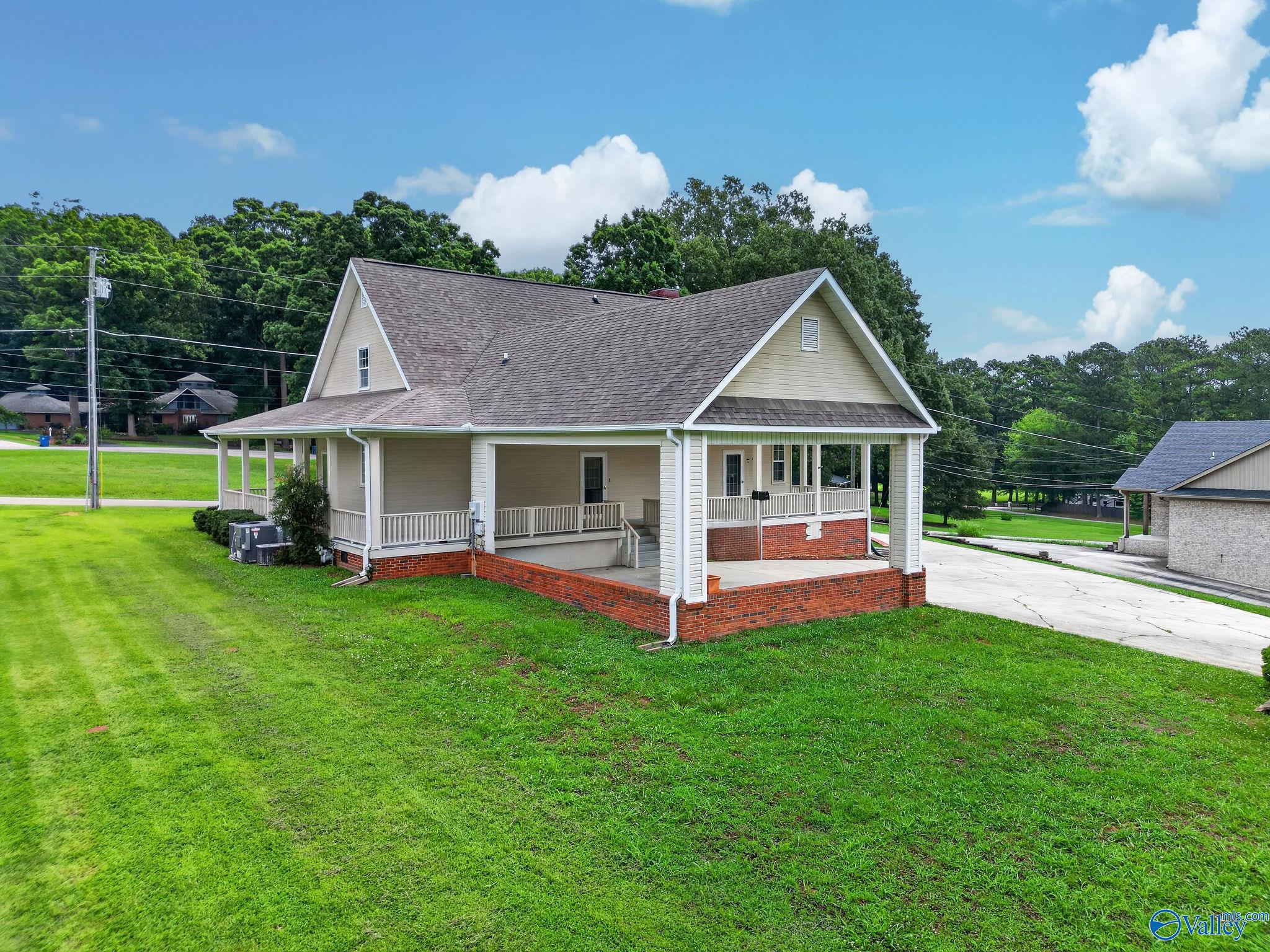 73 Tomahawk Circle
