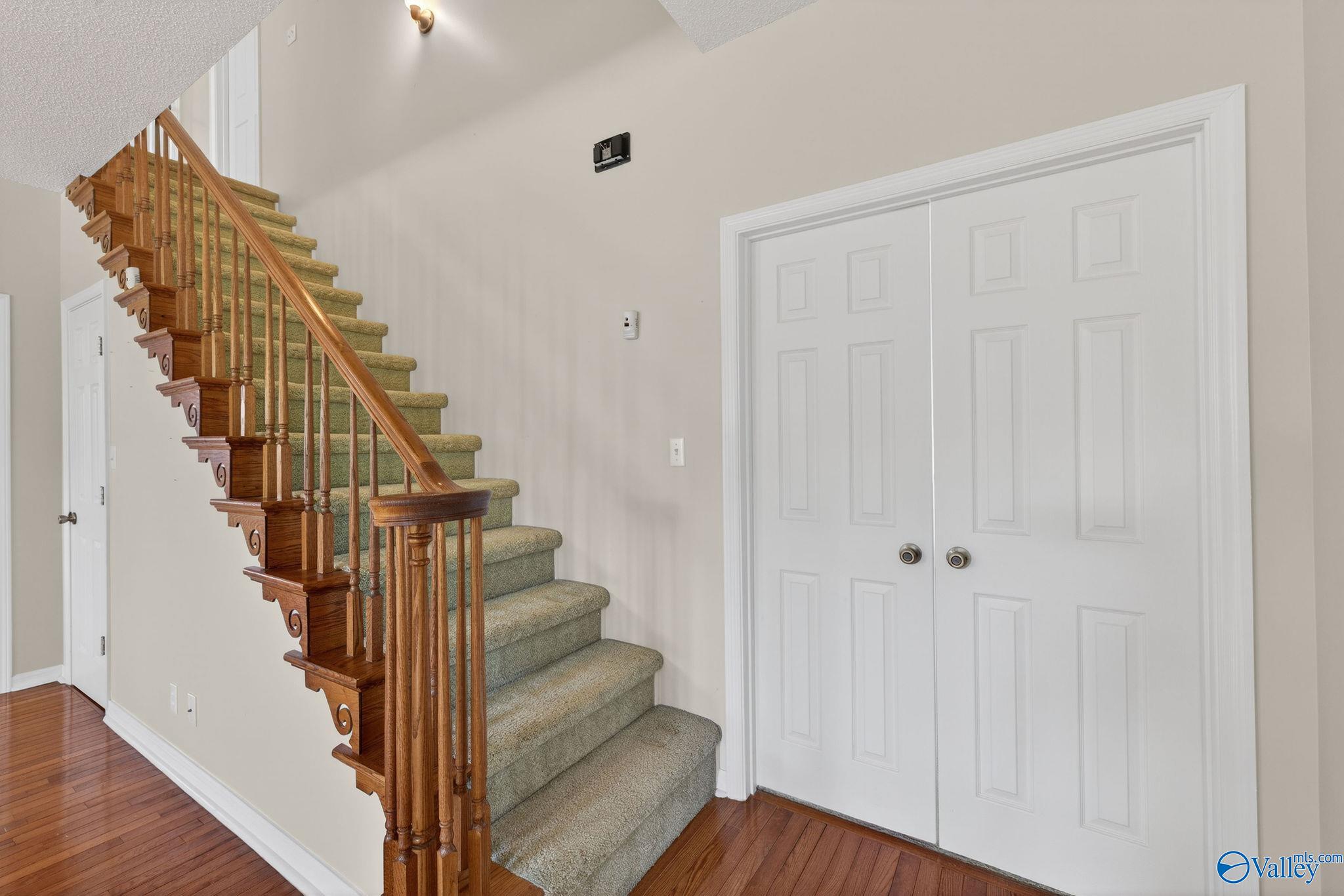 73 Tomahawk Circle