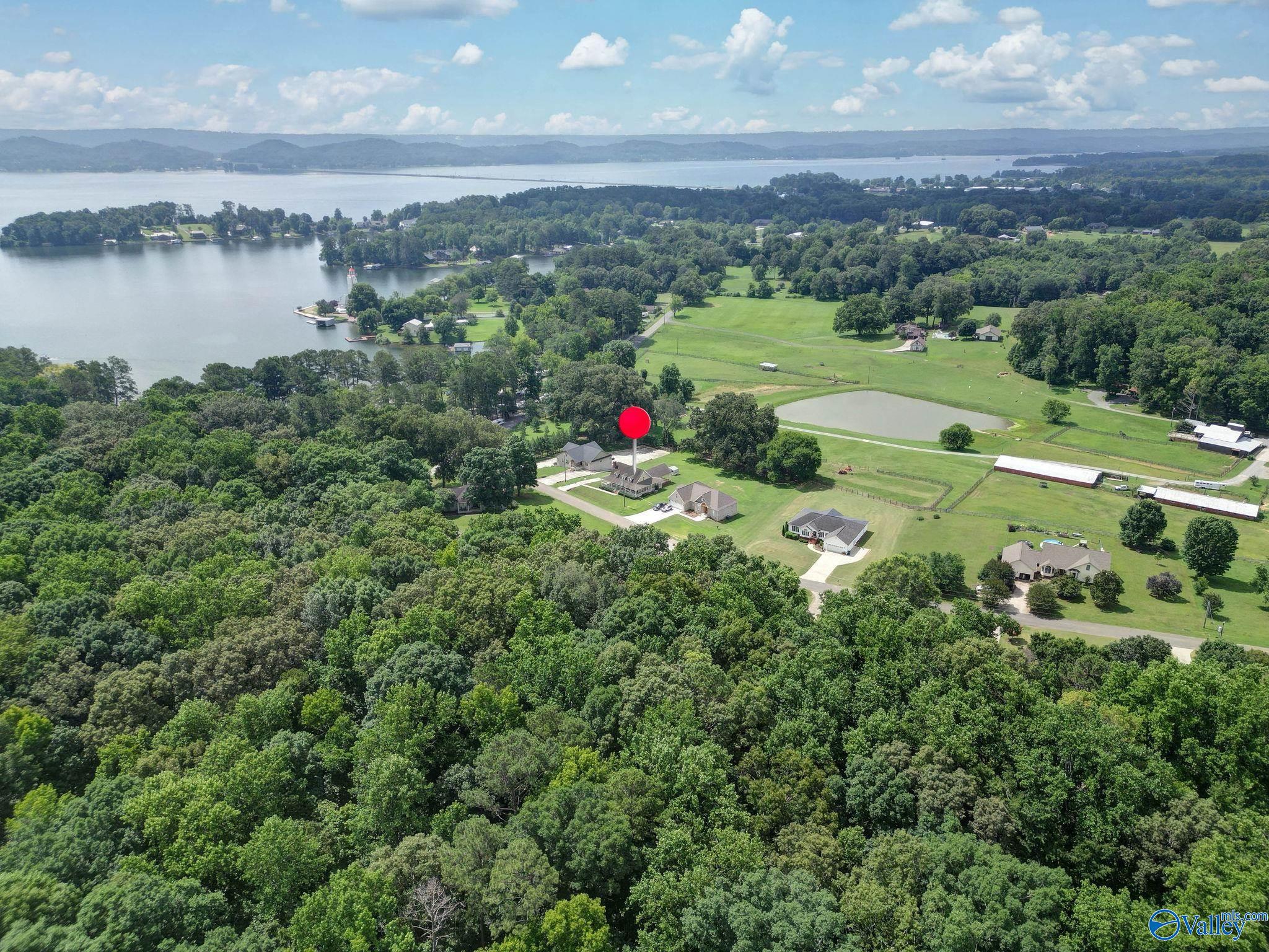 73 Tomahawk Circle