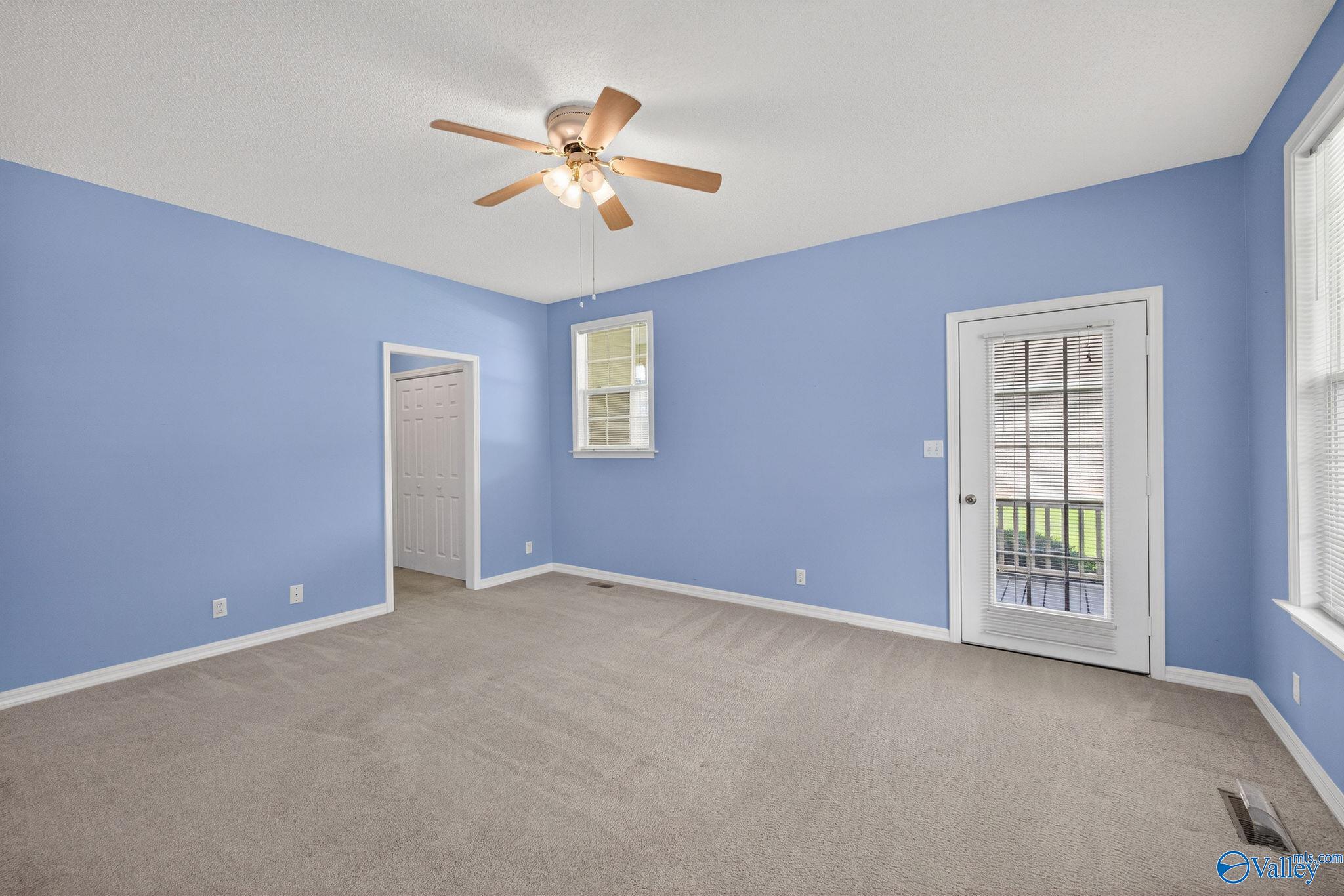 73 Tomahawk Circle