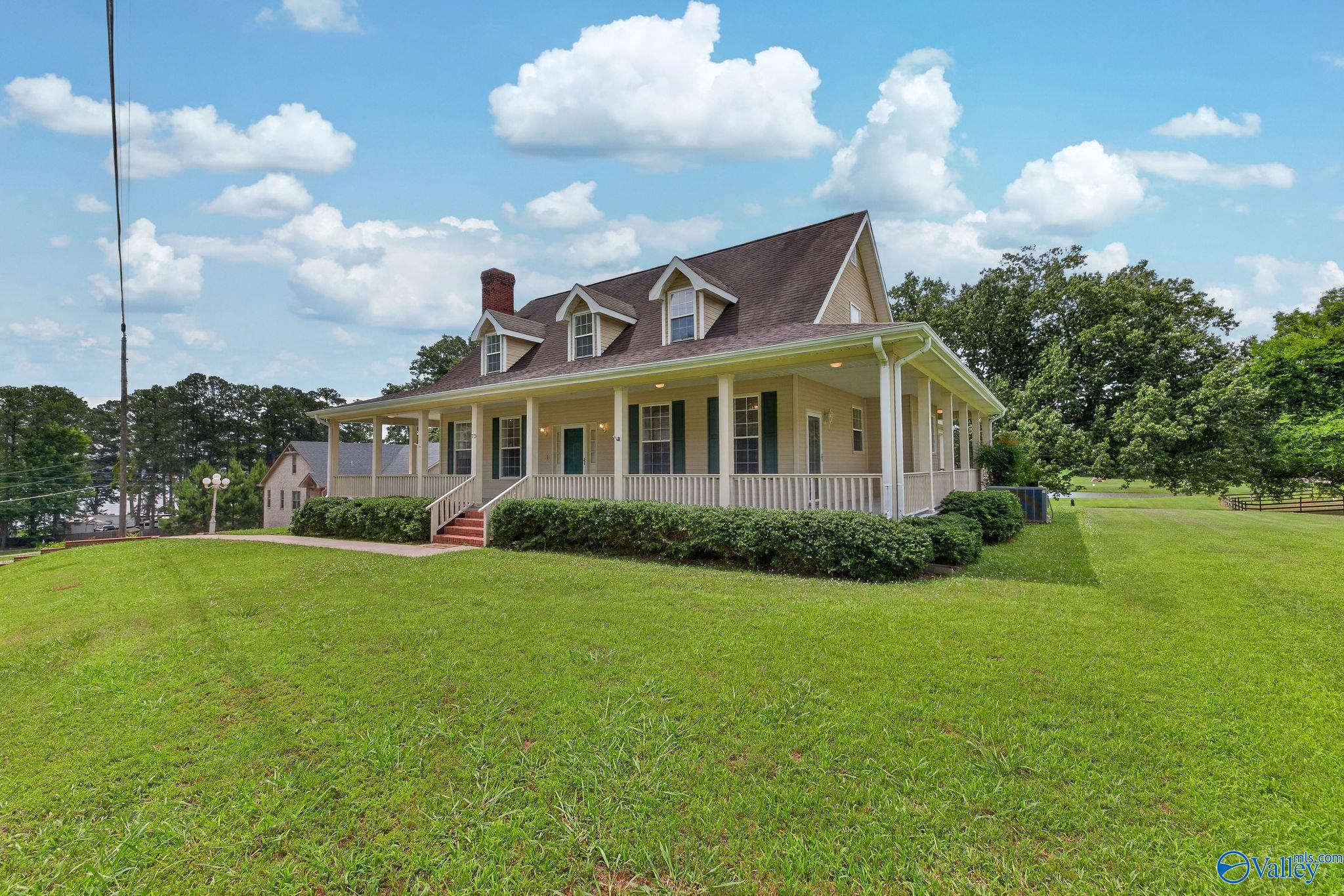 73 Tomahawk Circle