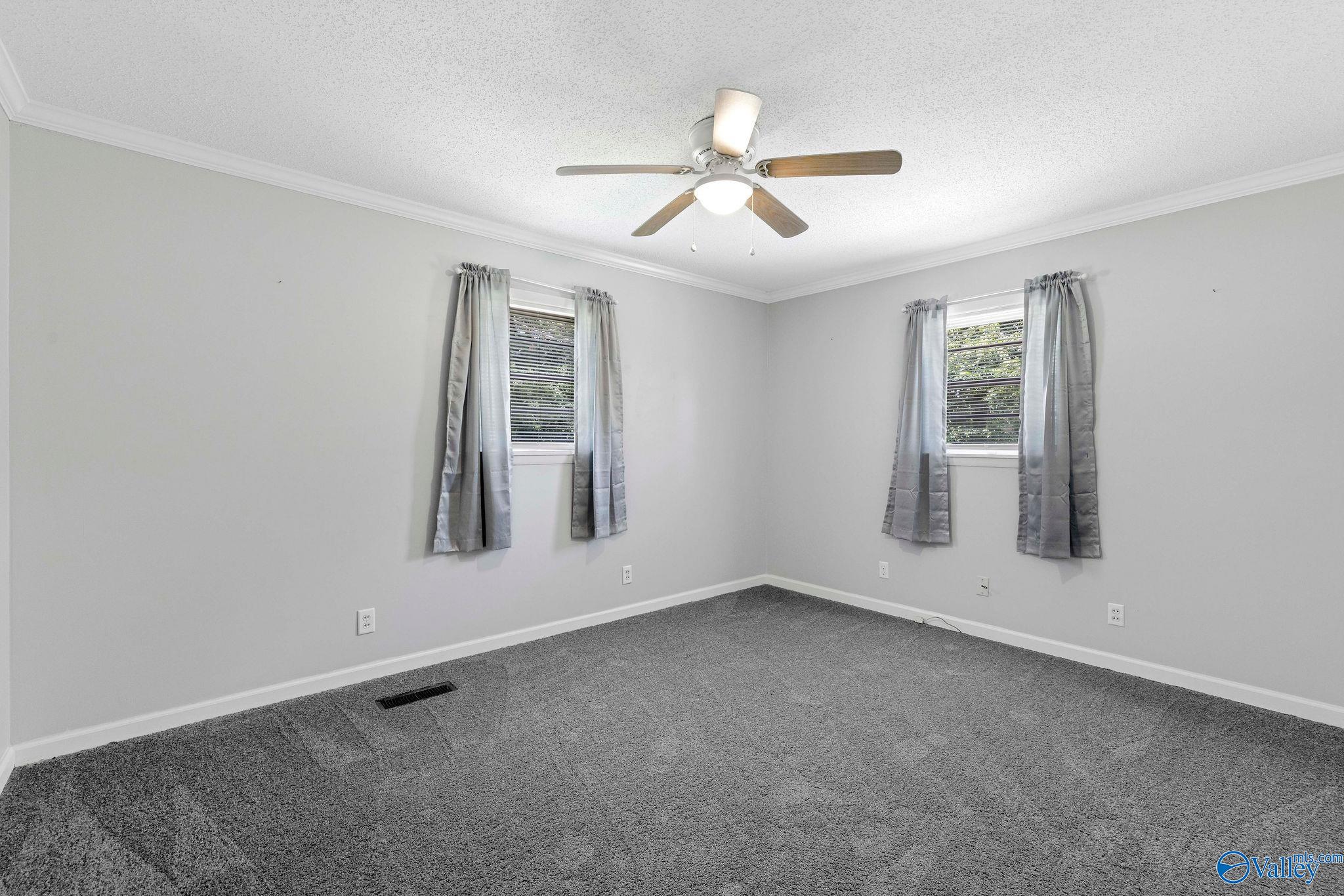 1201 Elm Circle