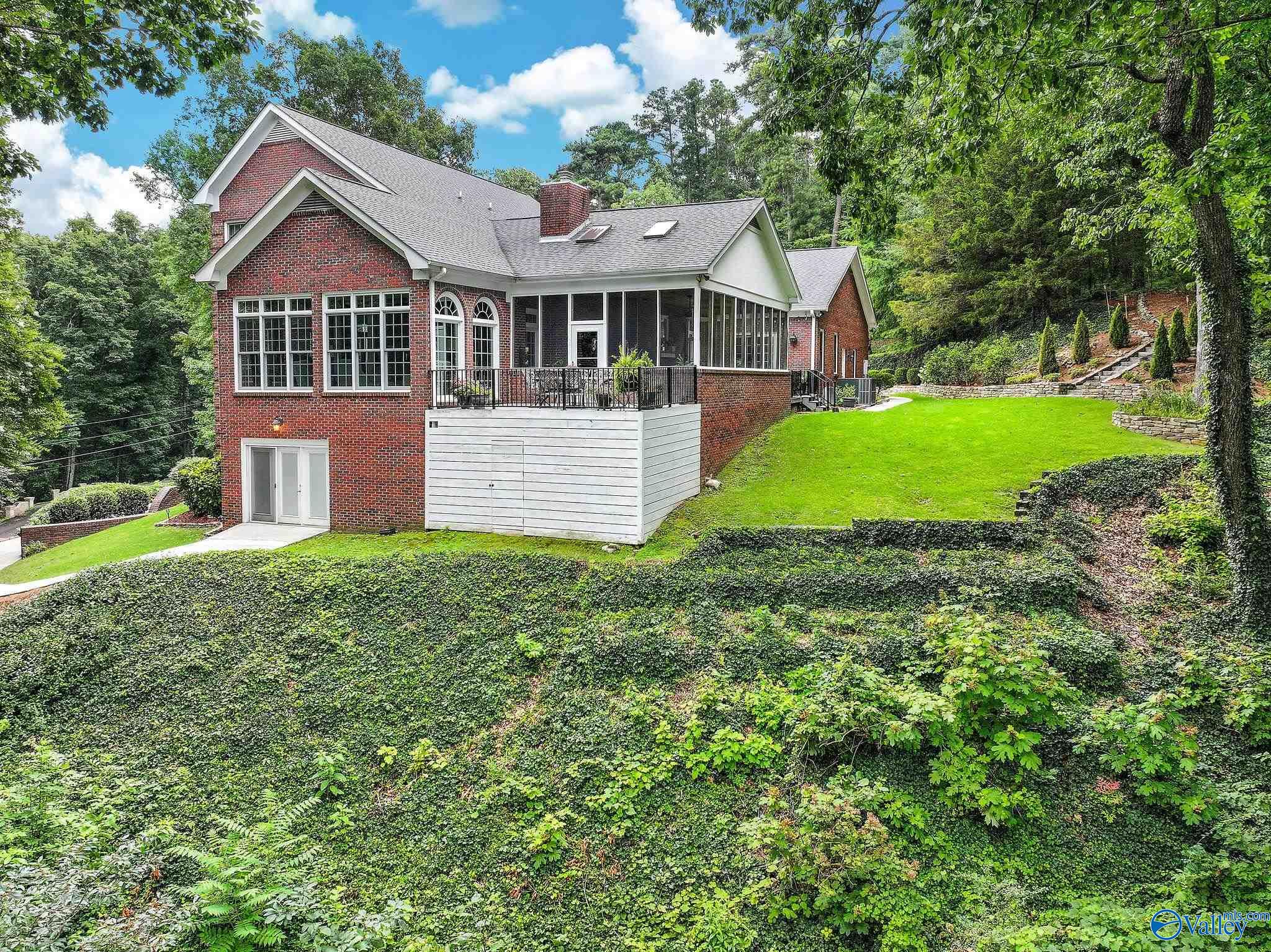 4016 Windsor Drive