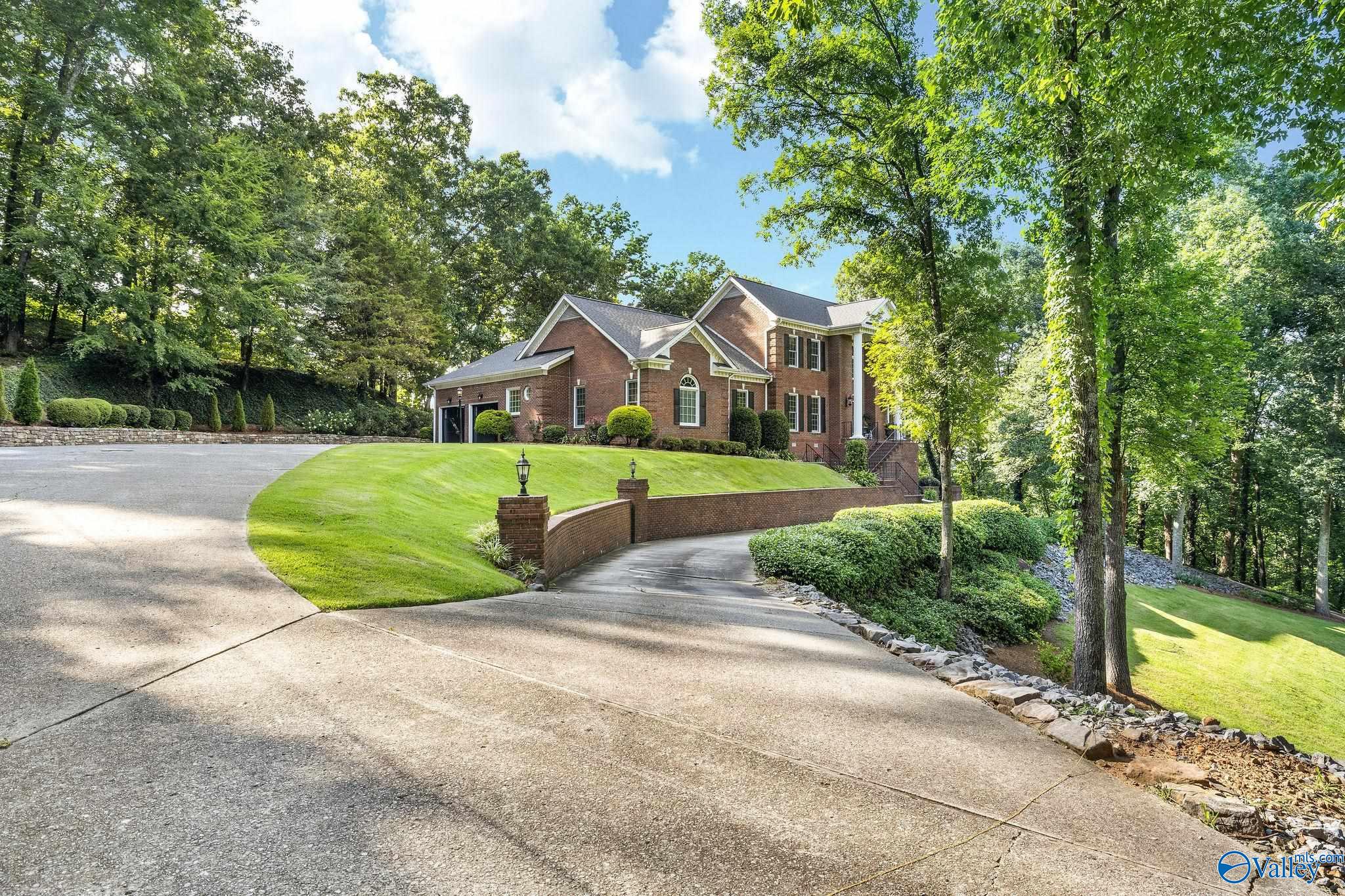 4016 Windsor Drive