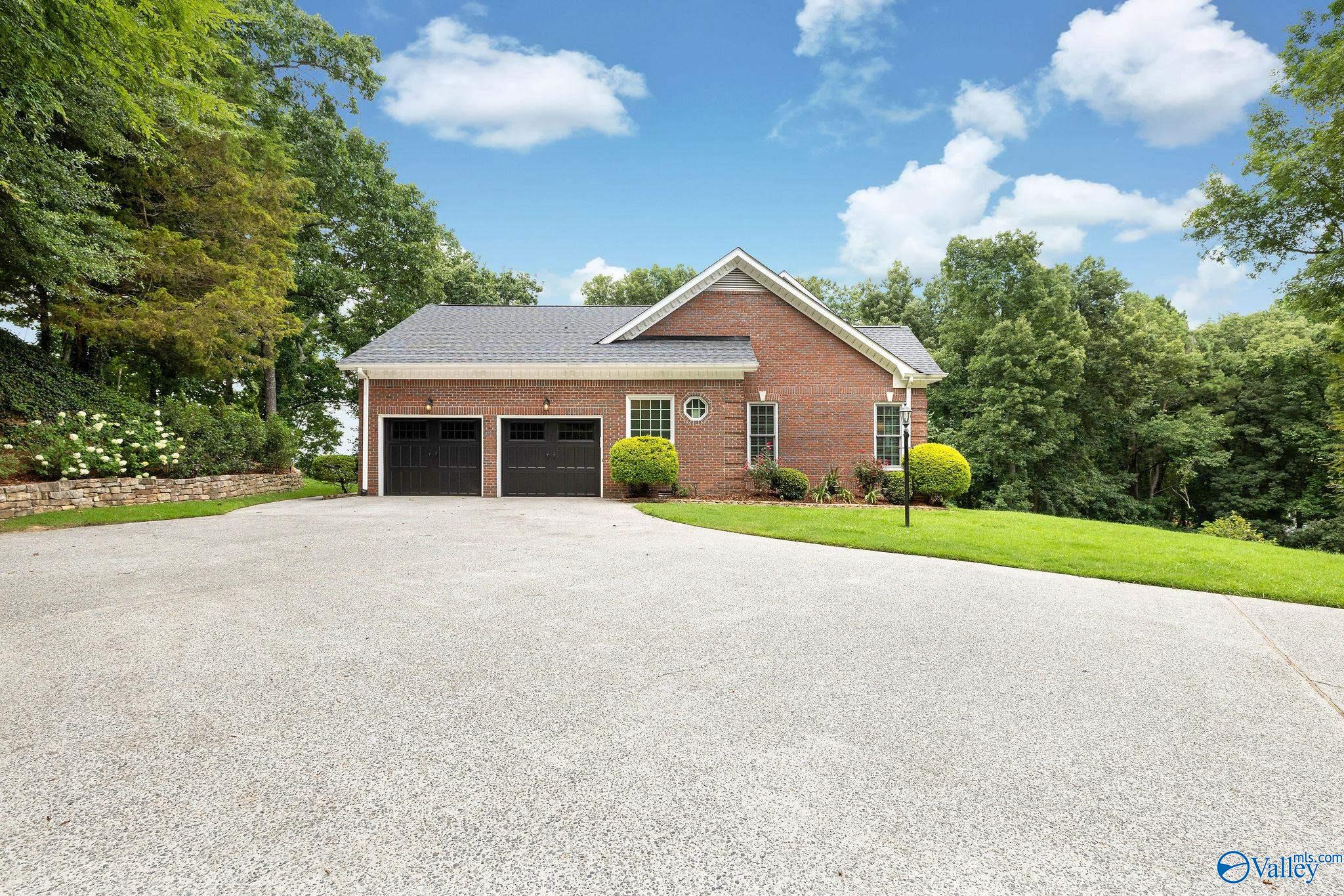 4016 Windsor Drive