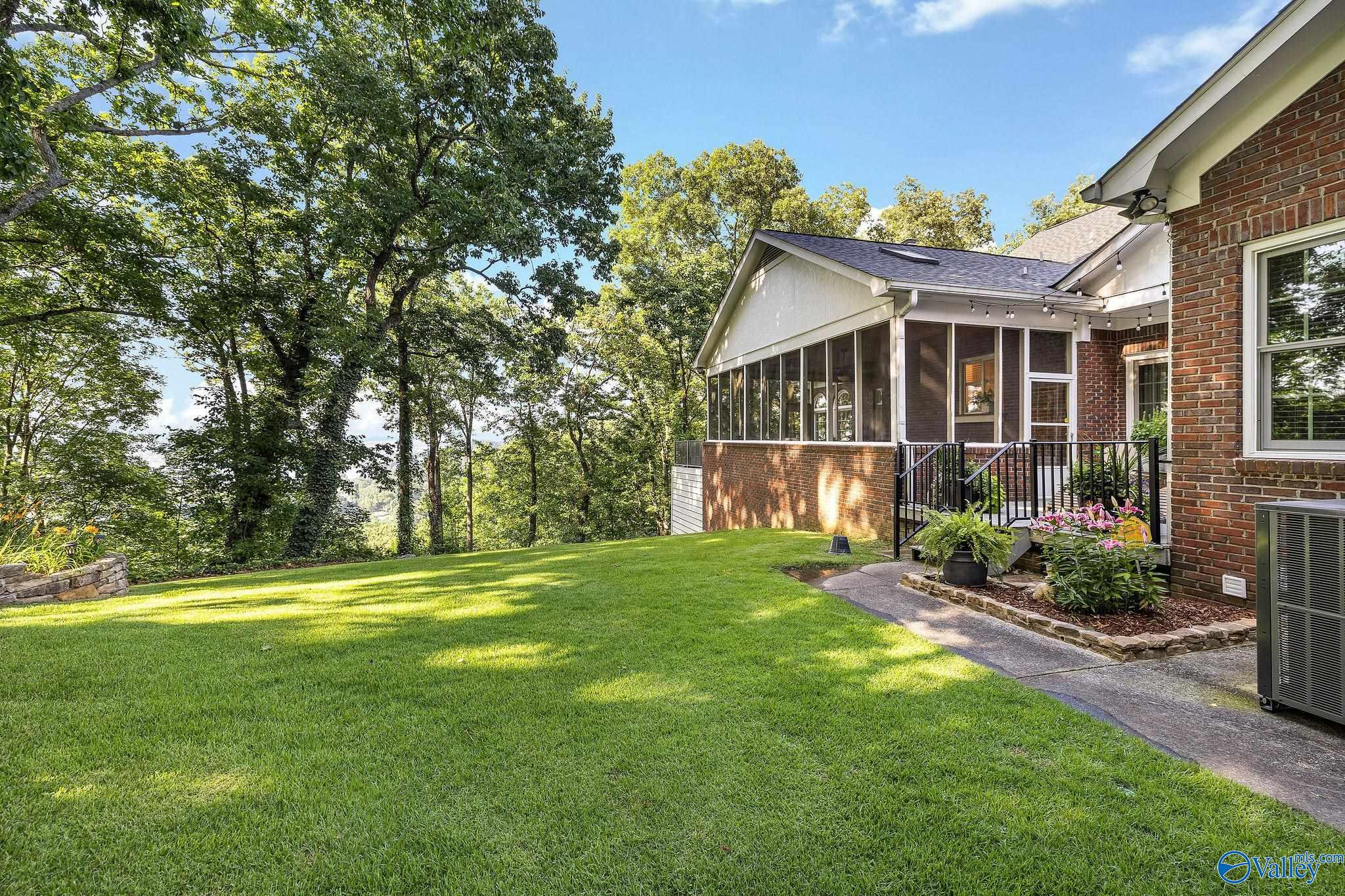 4016 Windsor Drive