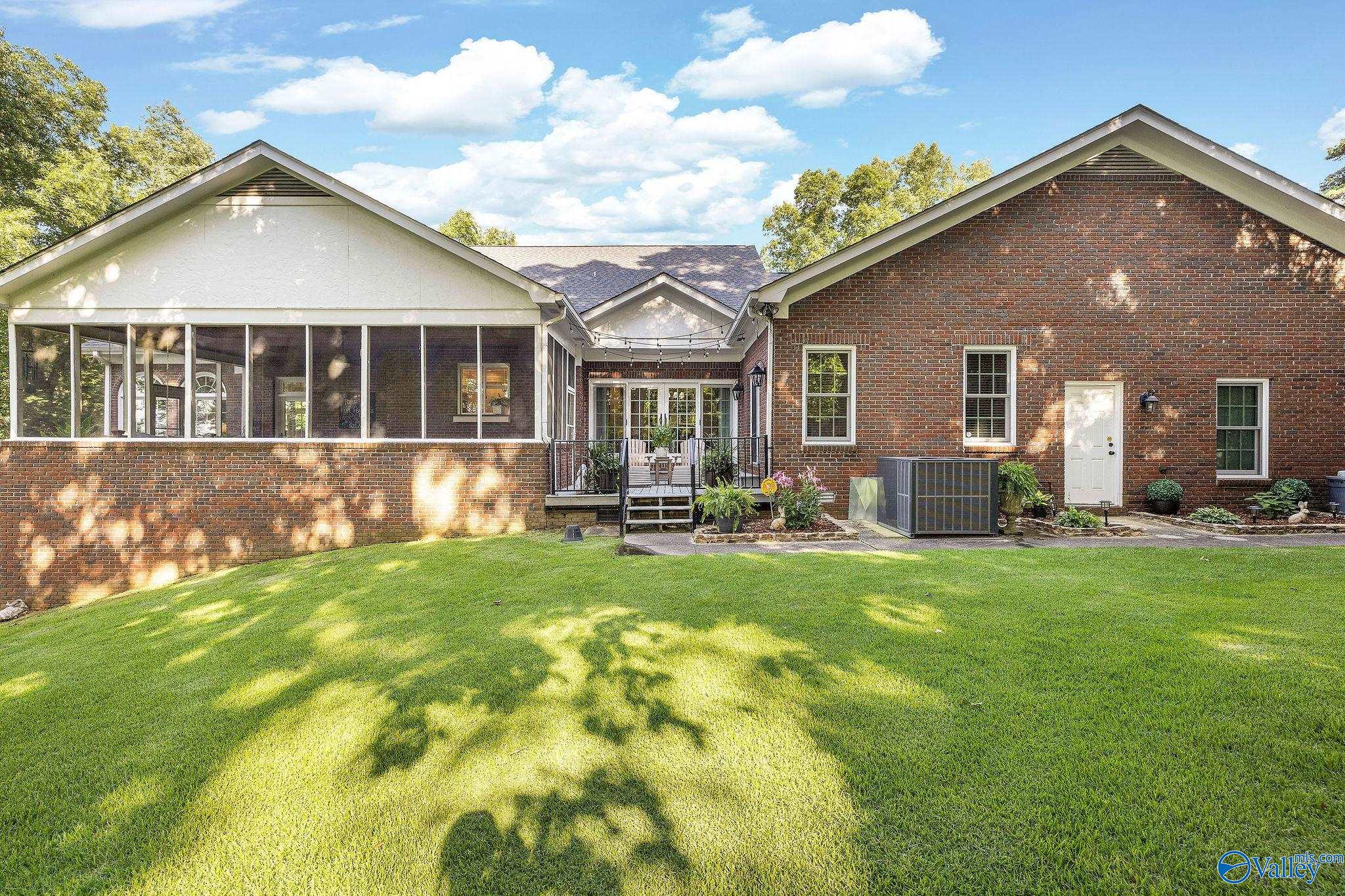 4016 Windsor Drive