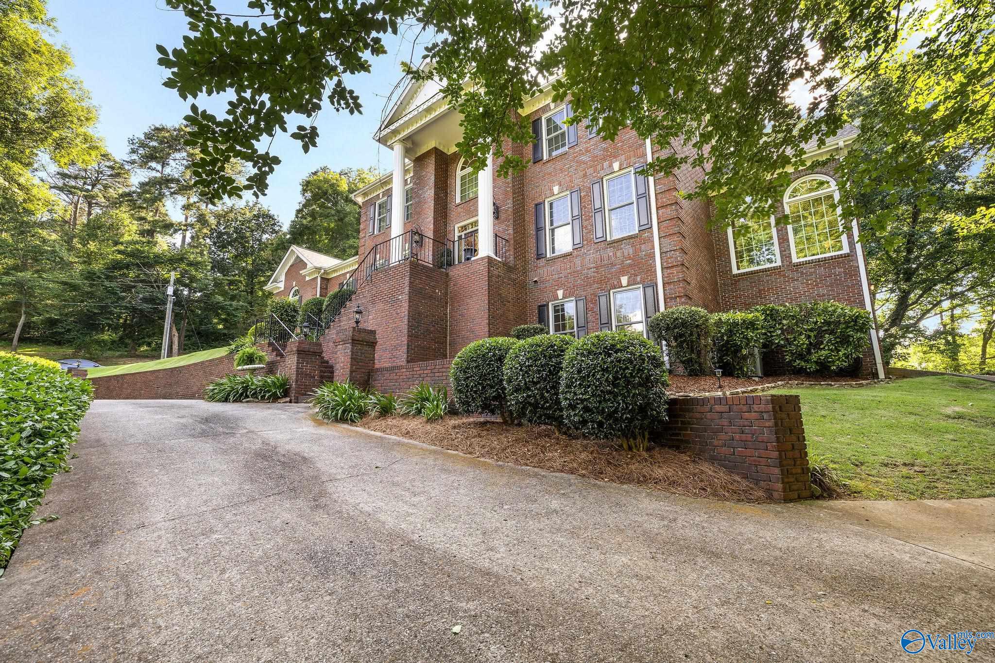 4016 Windsor Drive