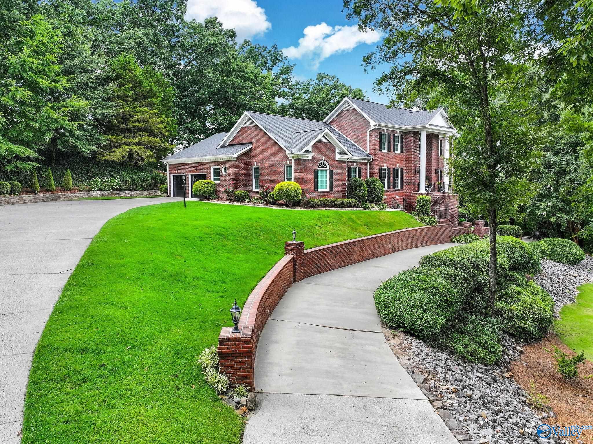 4016 Windsor Drive