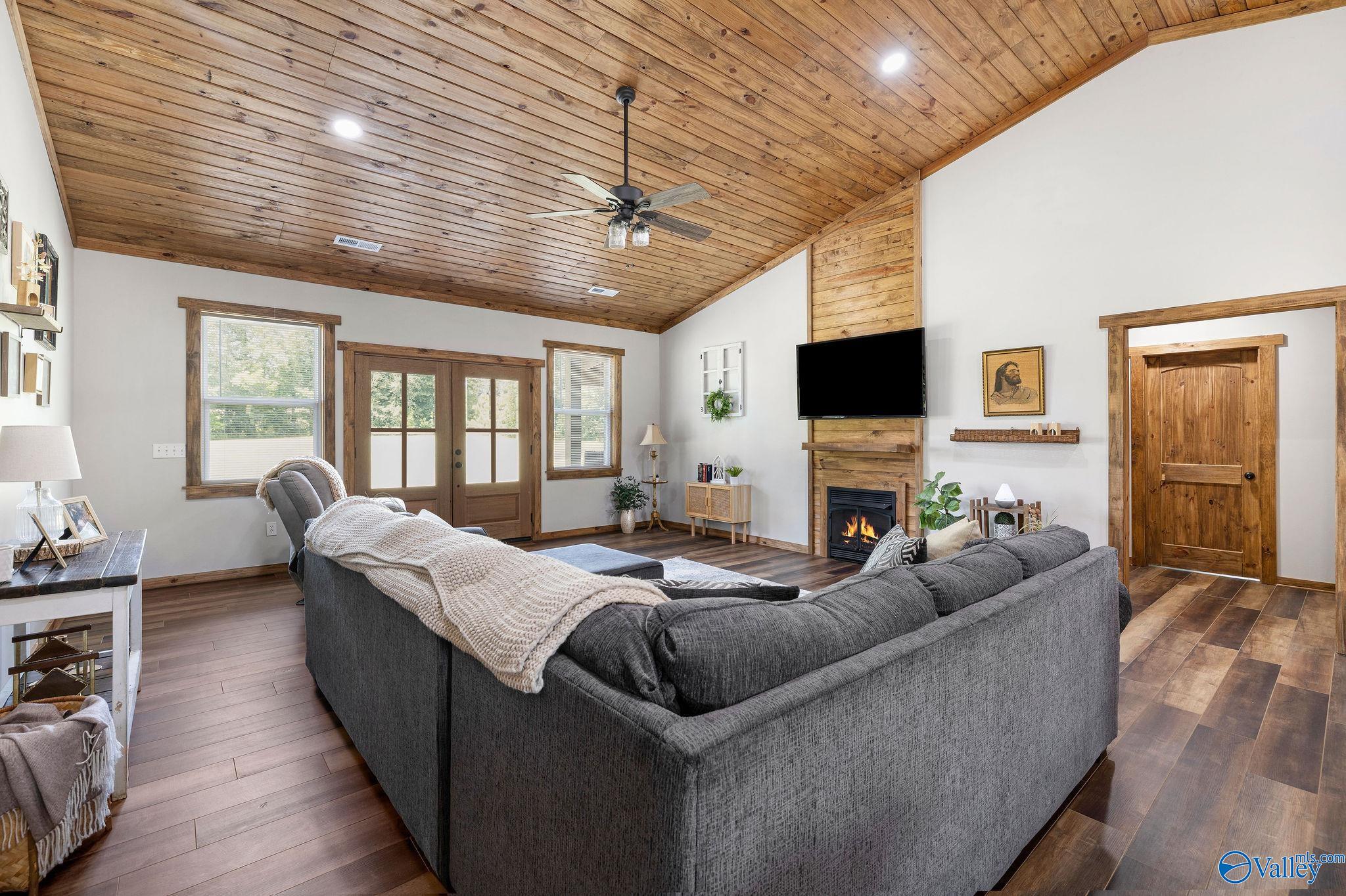 1897 White Oak Road