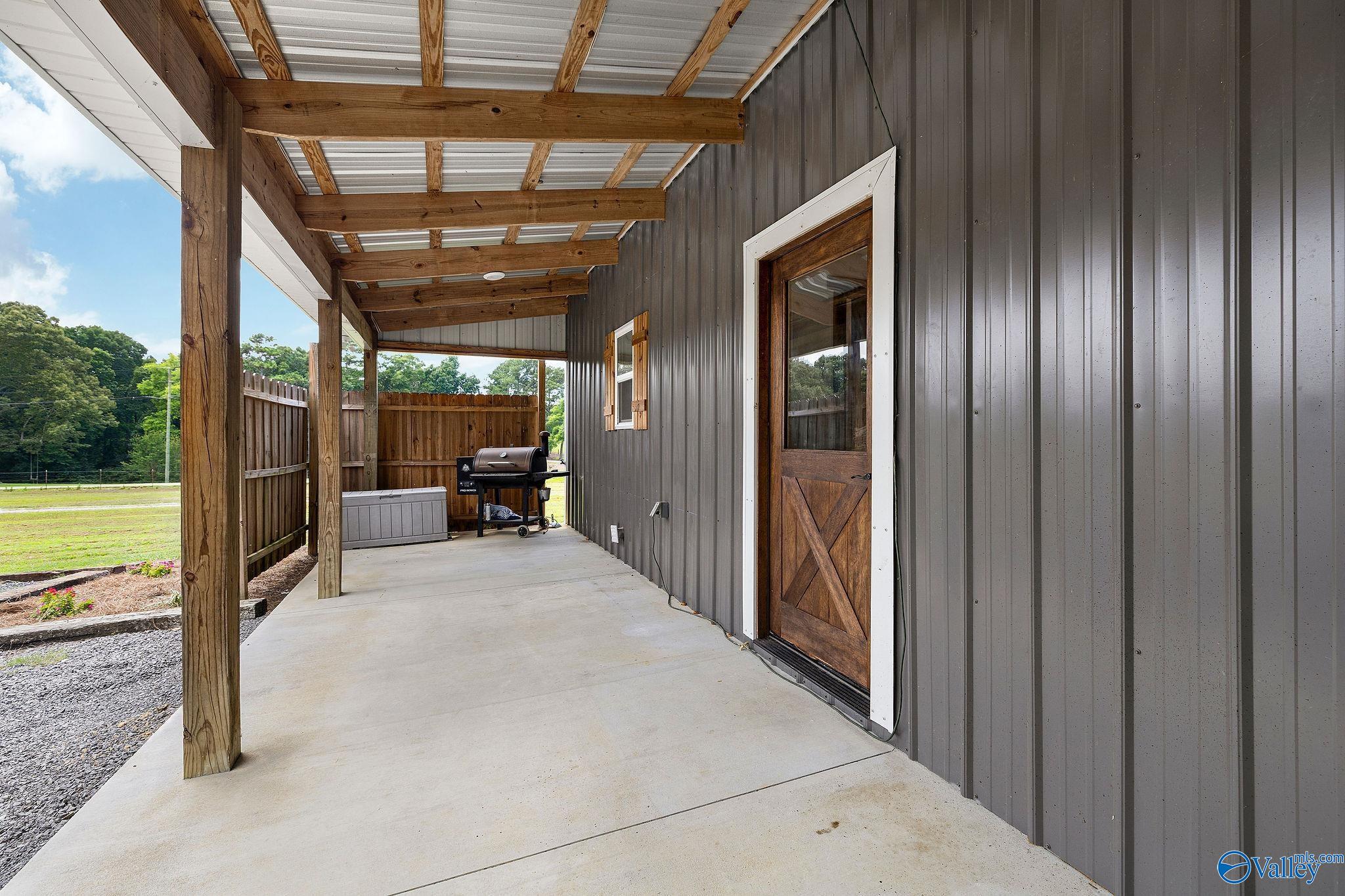 1897 White Oak Road
