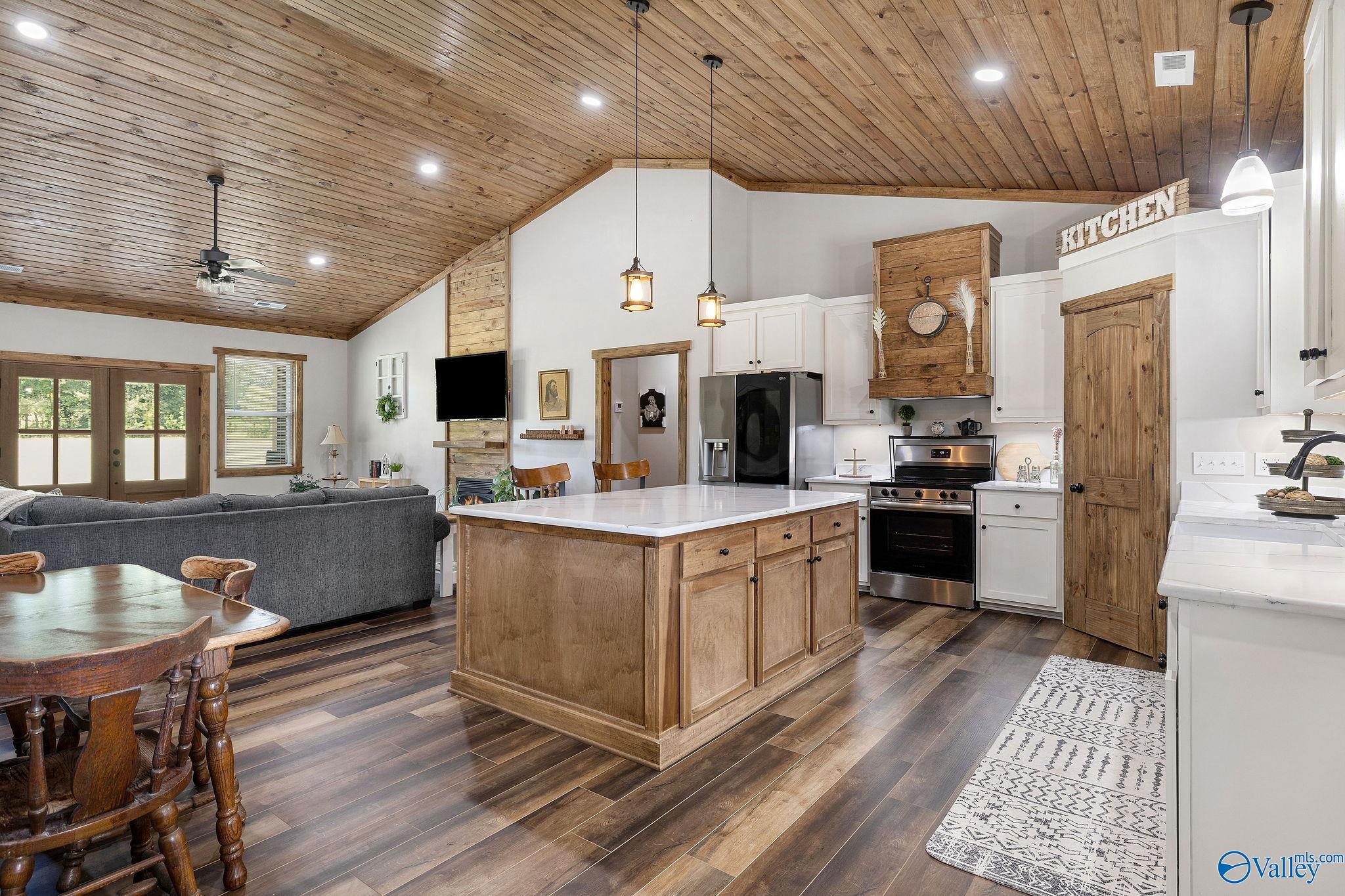 1897 White Oak Road