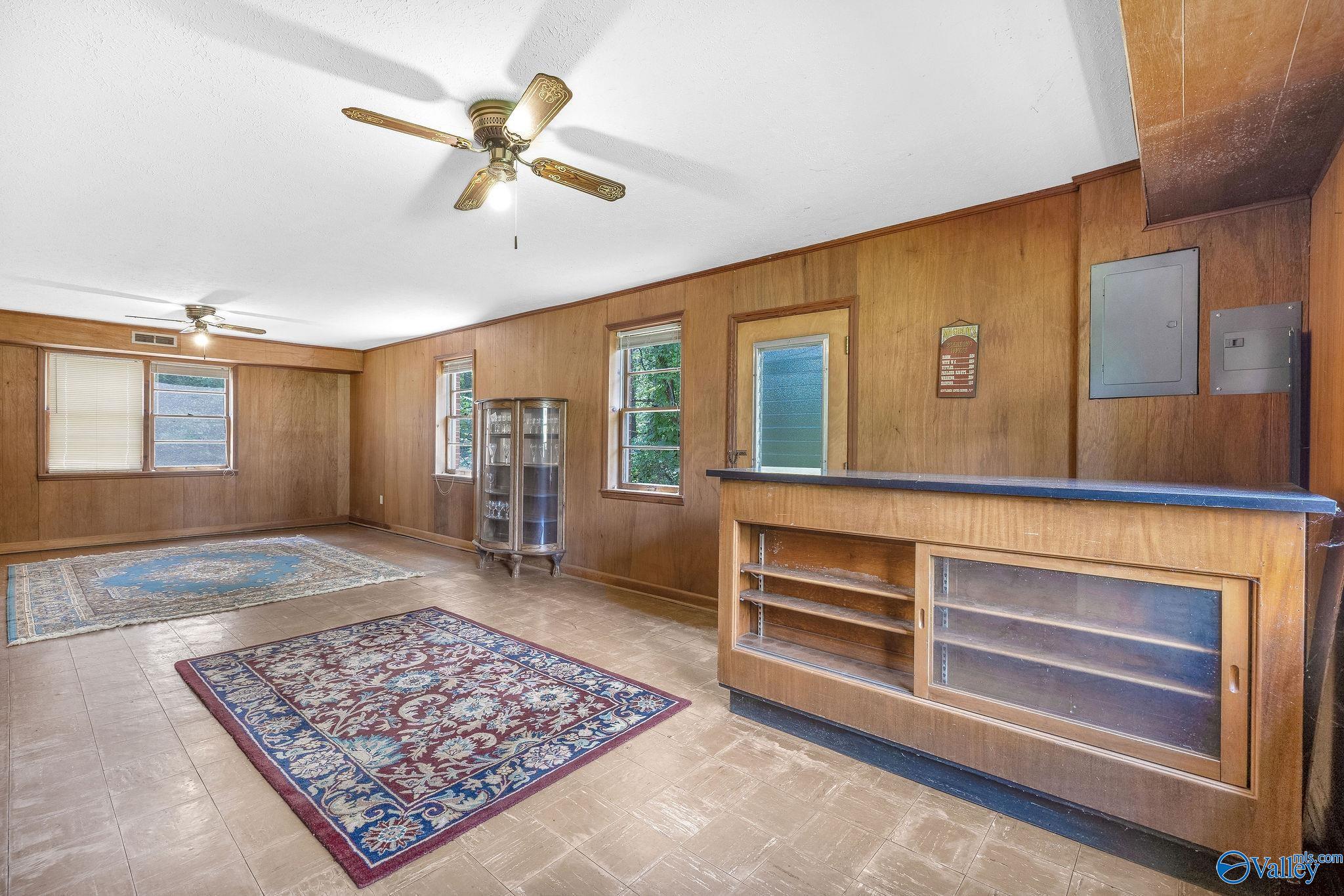 405 Shannon Circle