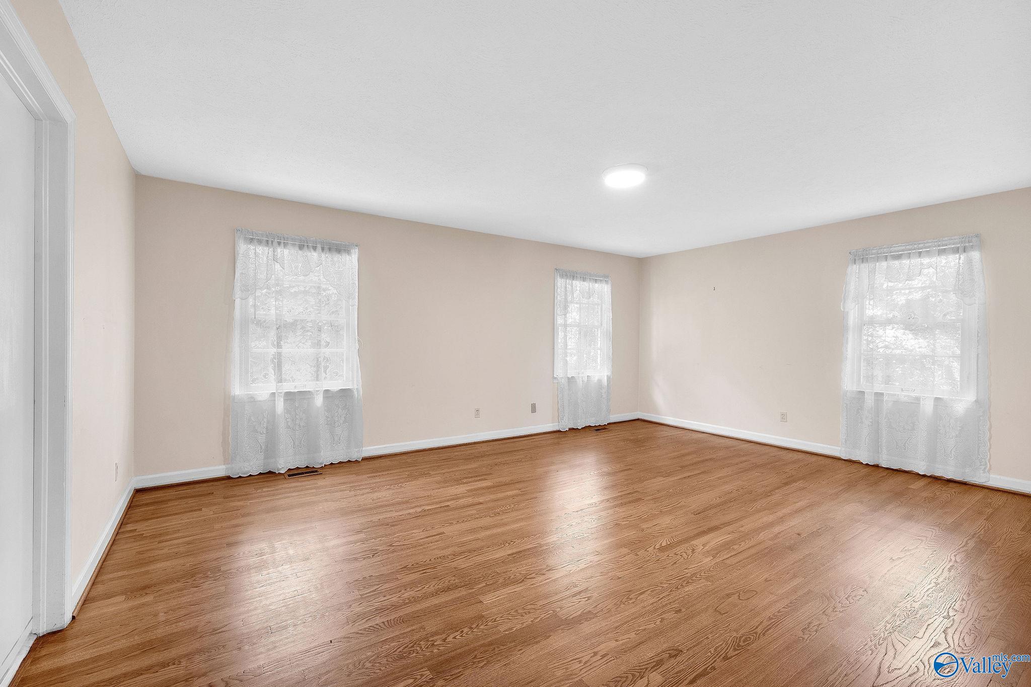 405 Shannon Circle