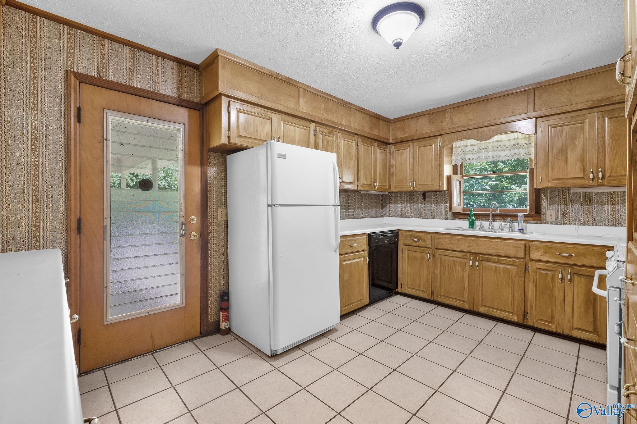 405 Shannon Circle
