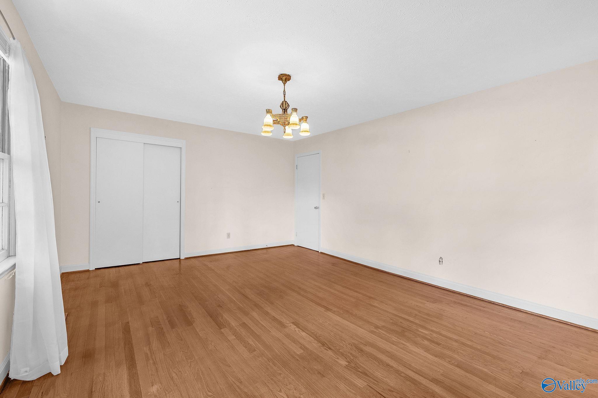 405 Shannon Circle