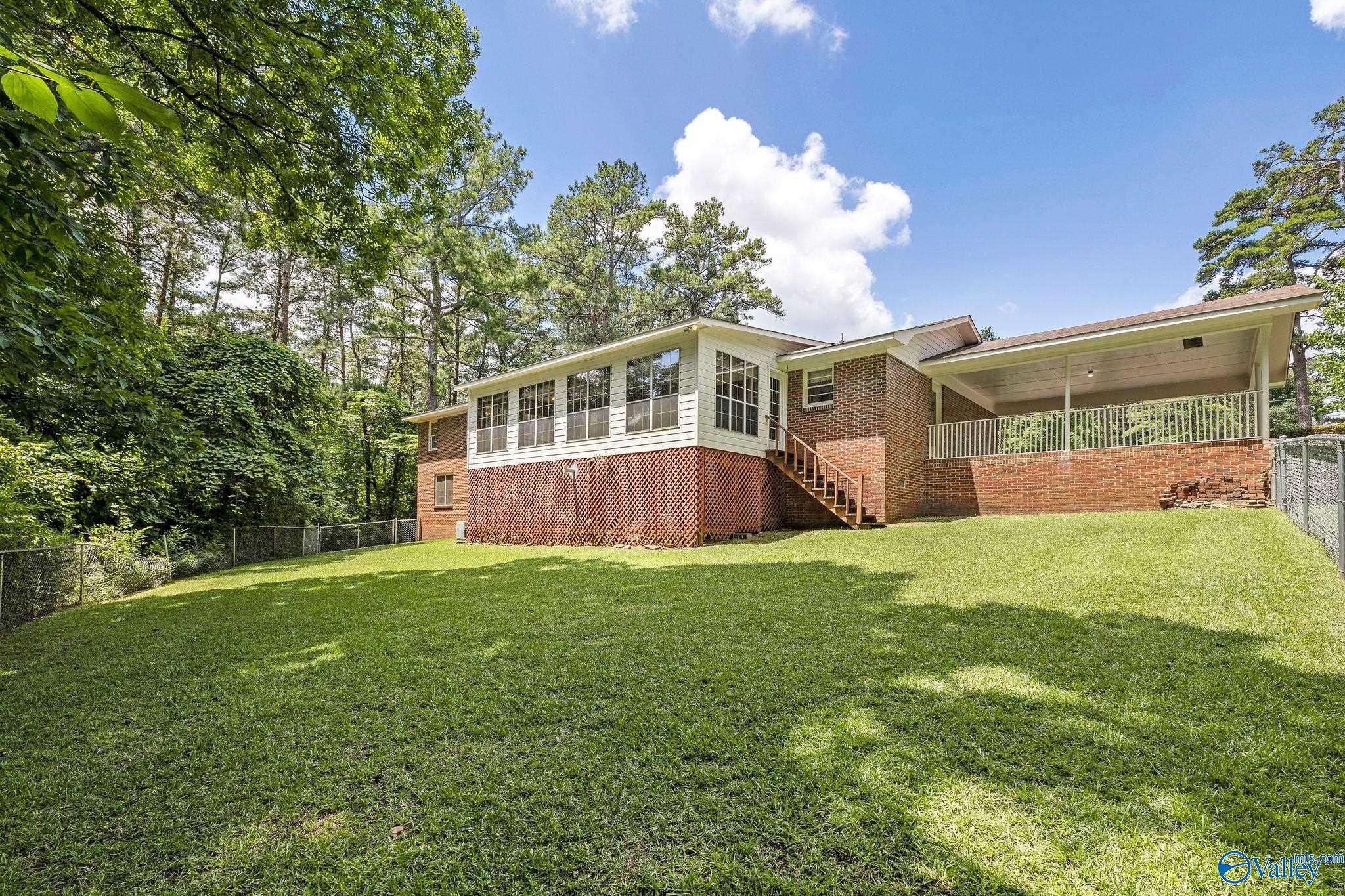 405 Shannon Circle