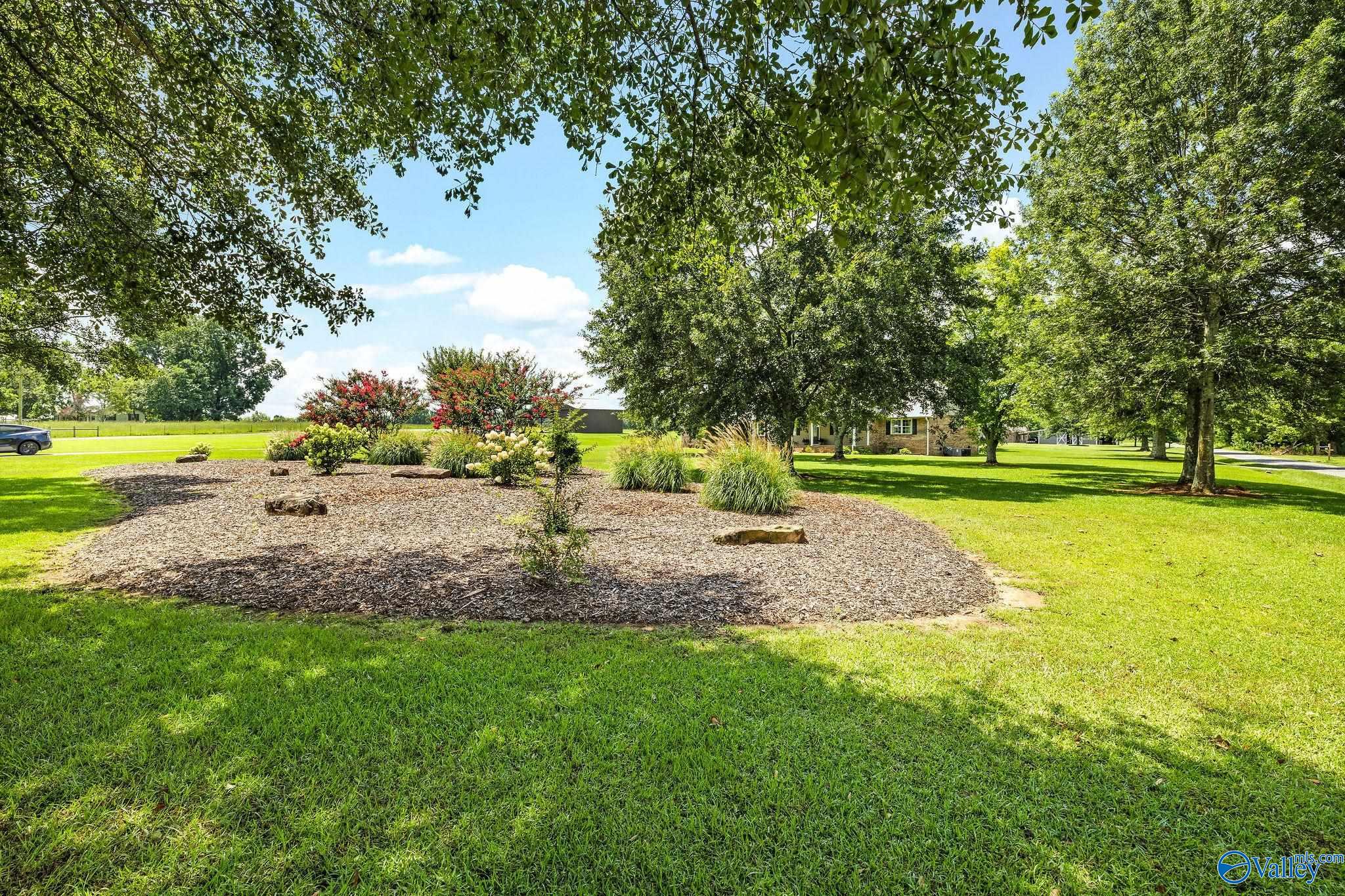 1526 Needmore Road