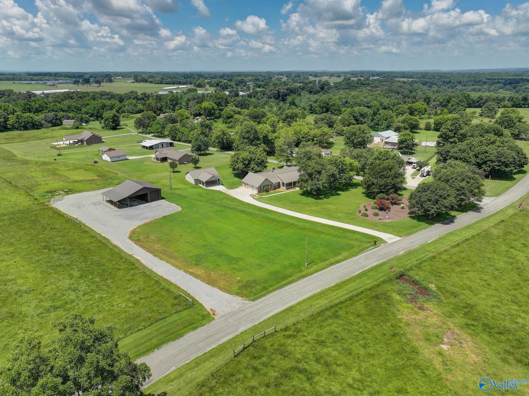 1526 Needmore Road