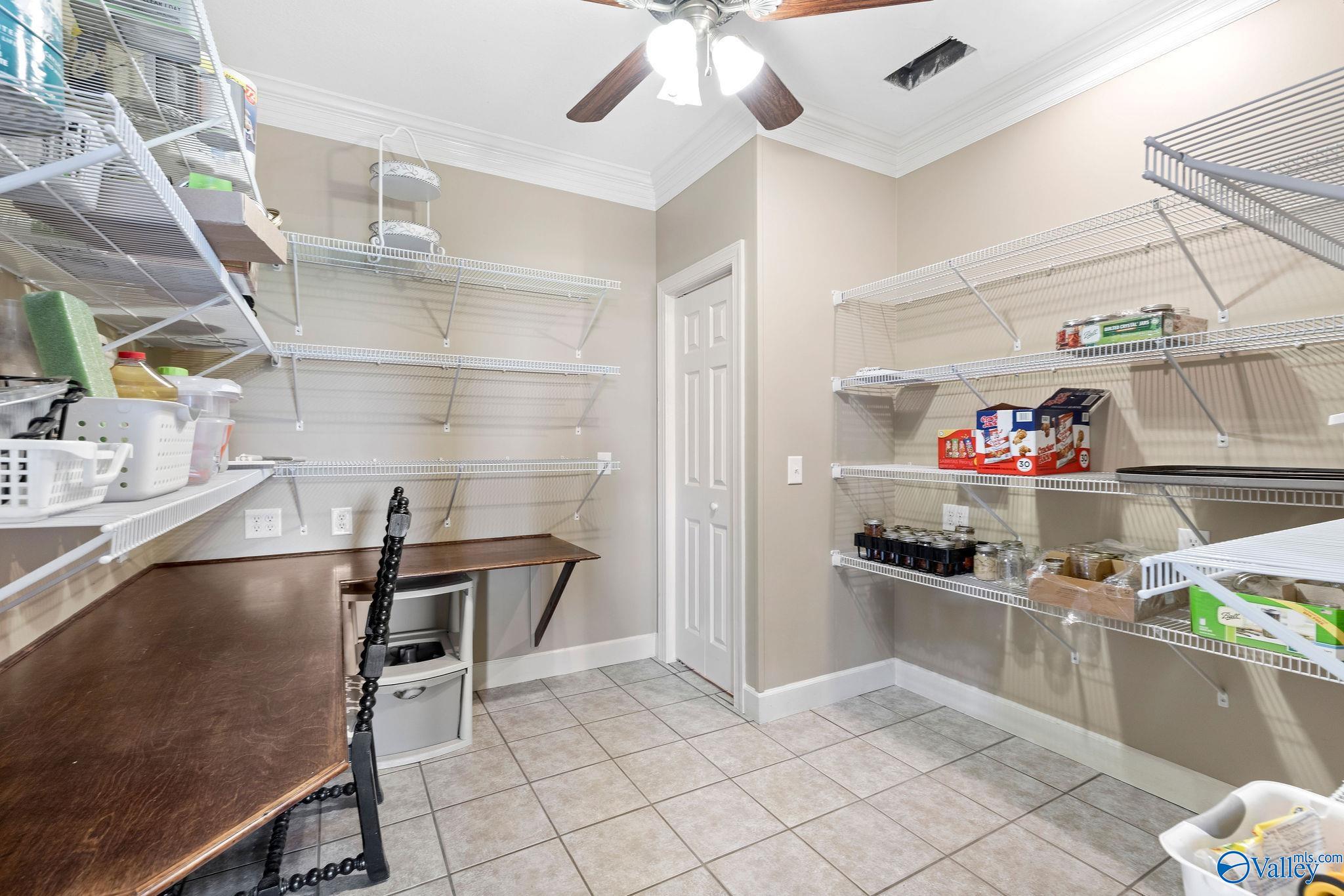 1526 Needmore Road