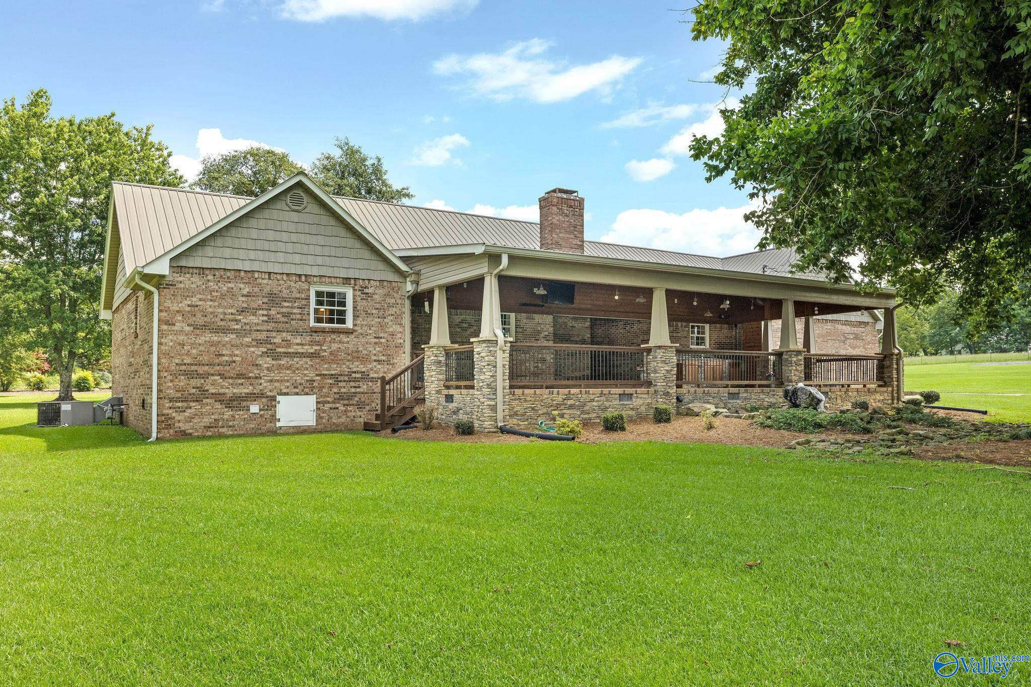 1526 Needmore Road
