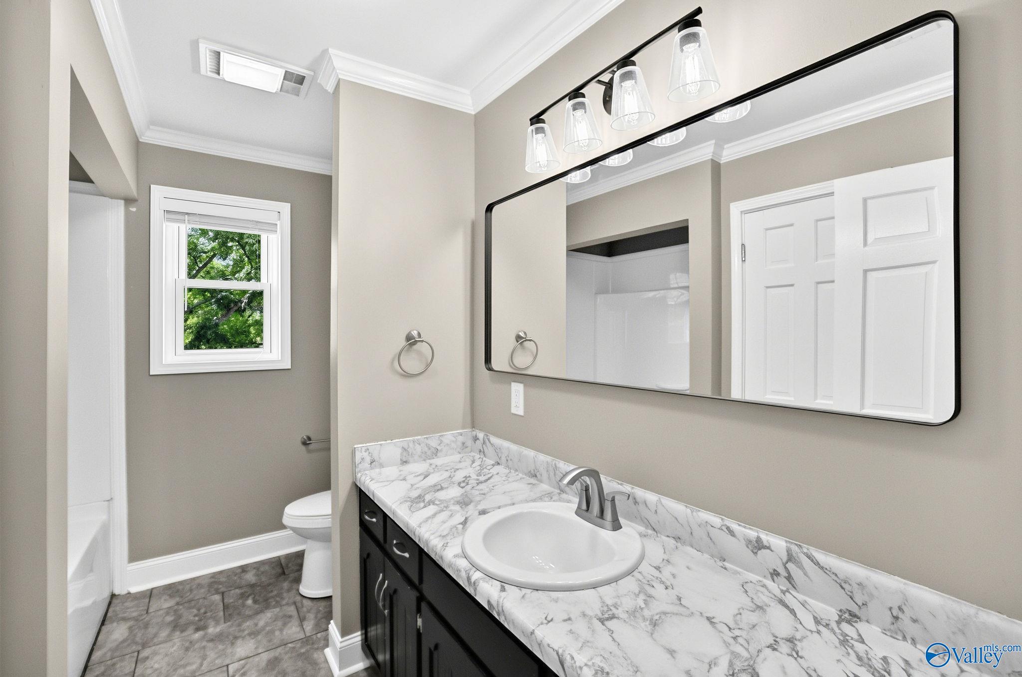 127 Willow Cove Drive