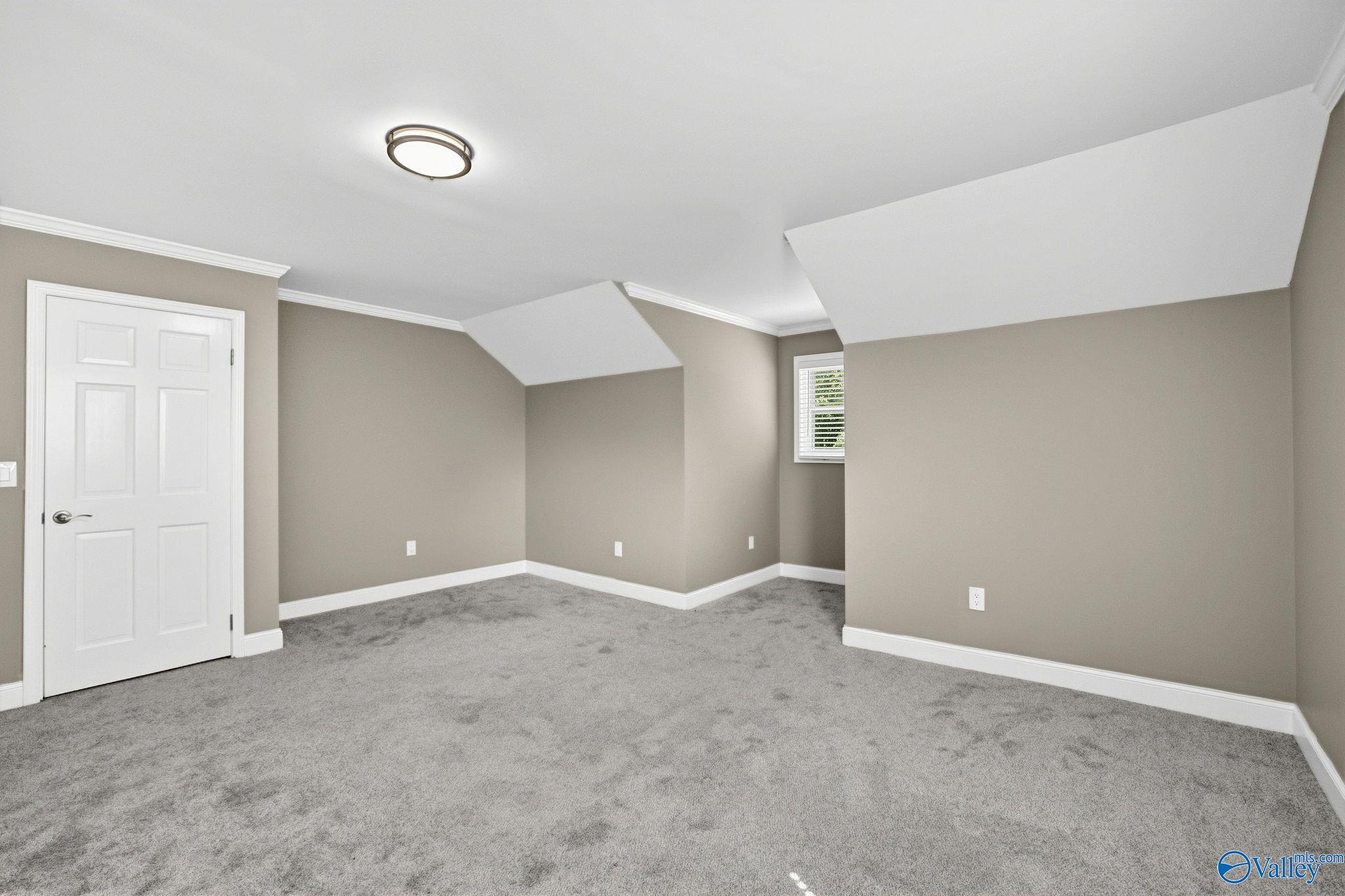 127 Willow Cove Drive