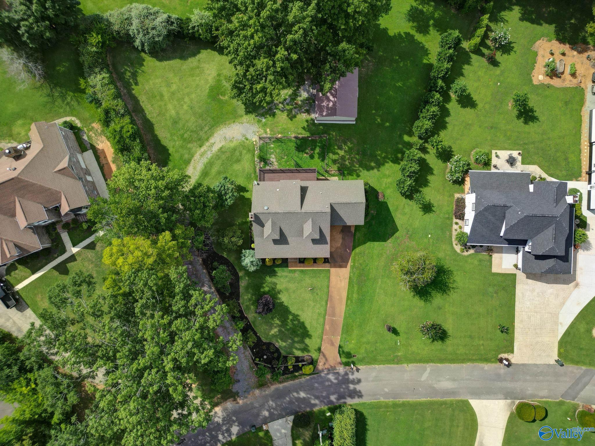 127 Willow Cove Drive