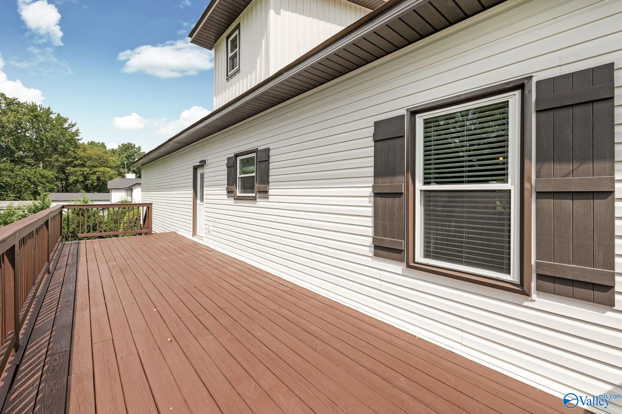 127 Willow Cove Drive