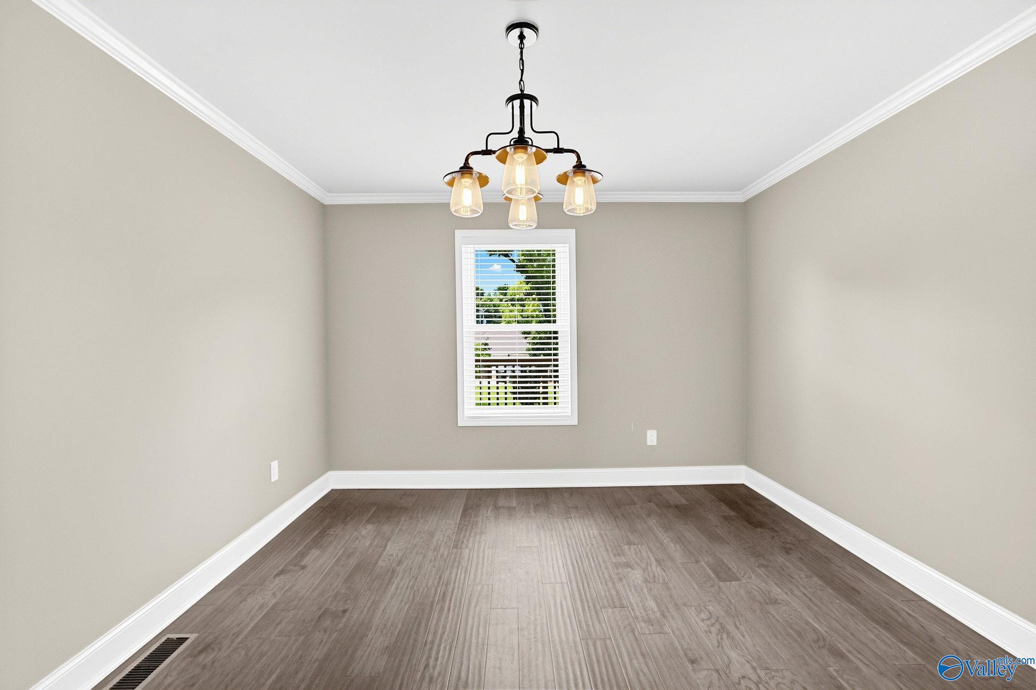 127 Willow Cove Drive