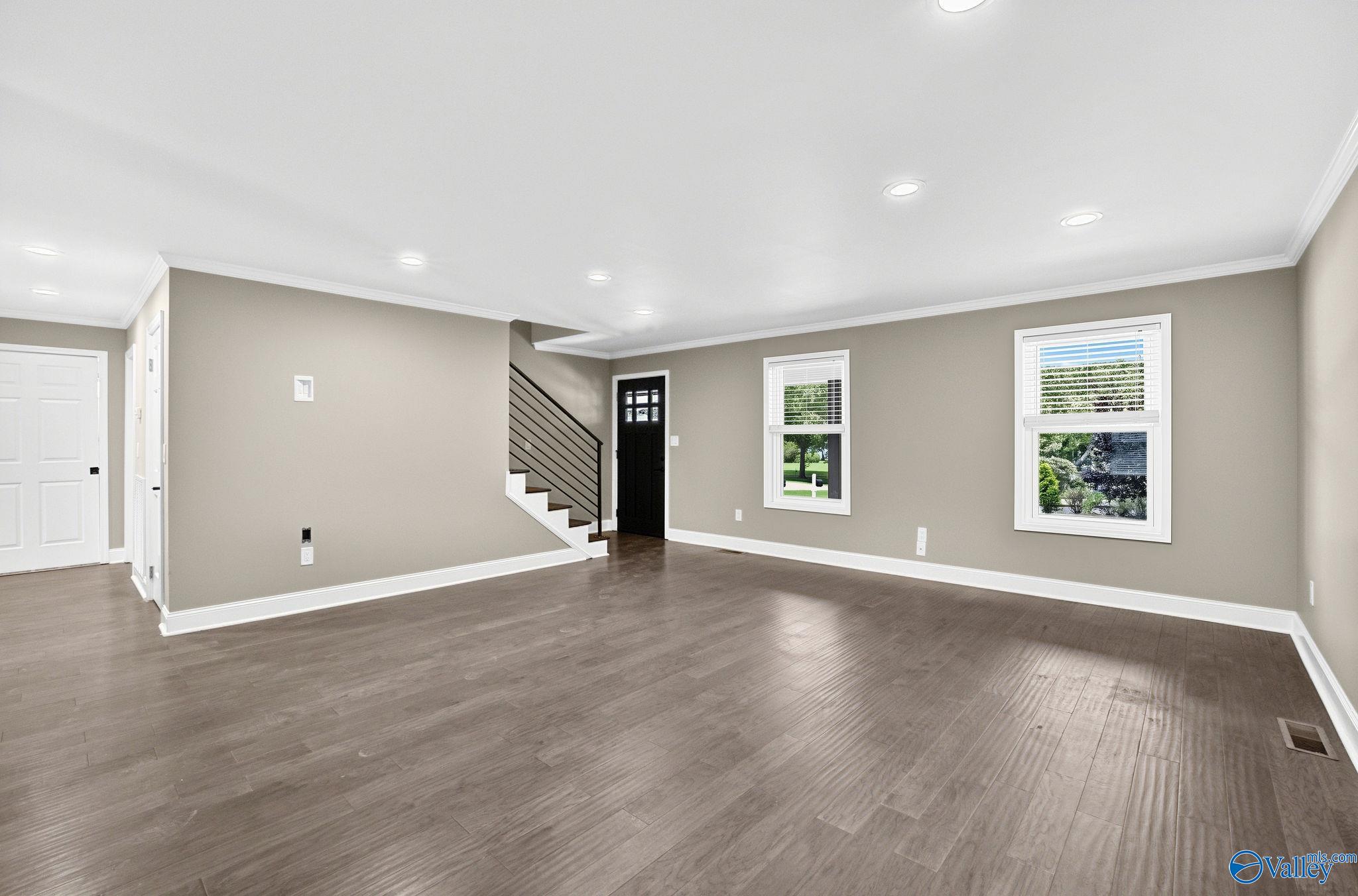 127 Willow Cove Drive