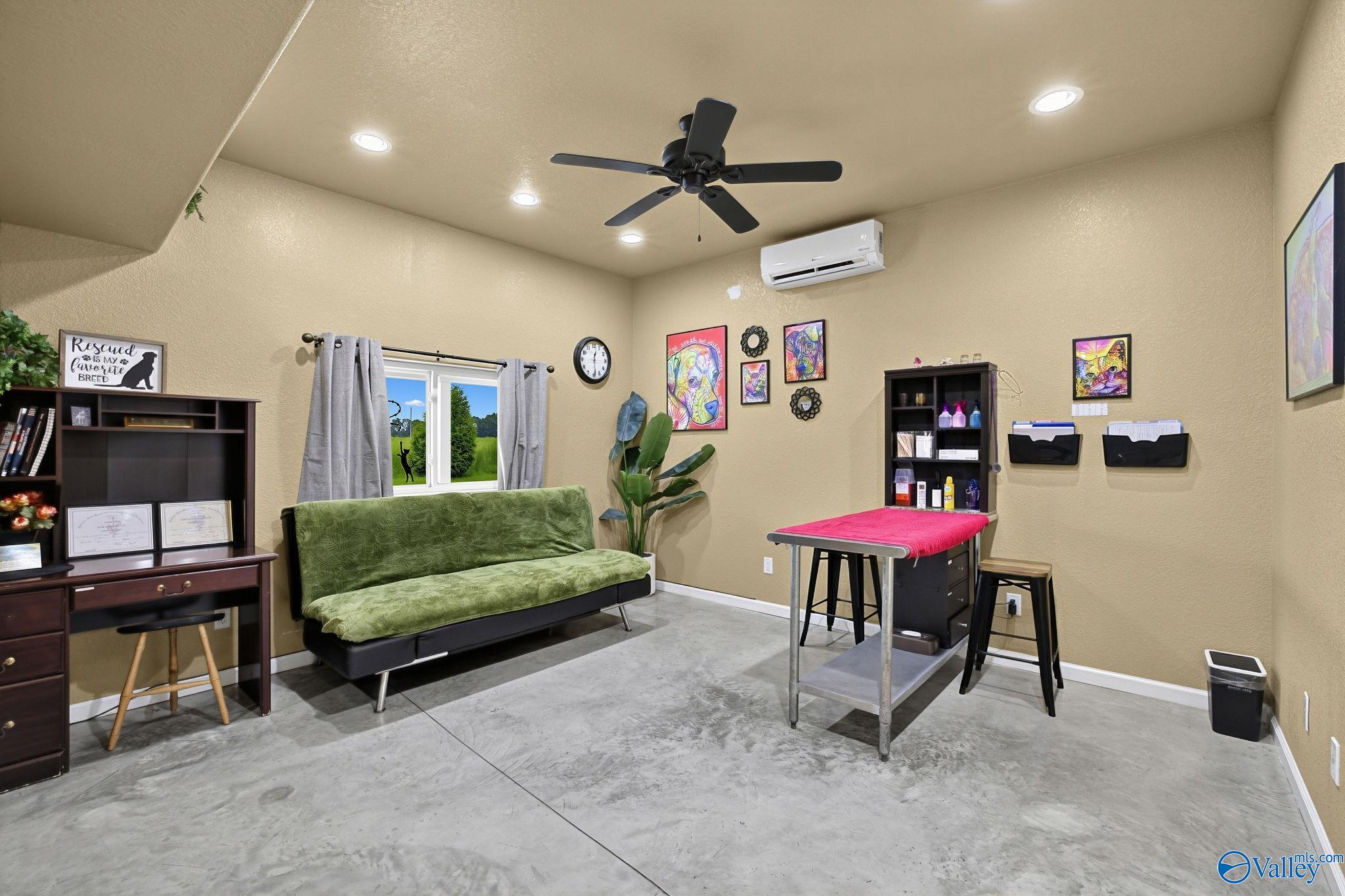 1103 County Road 359