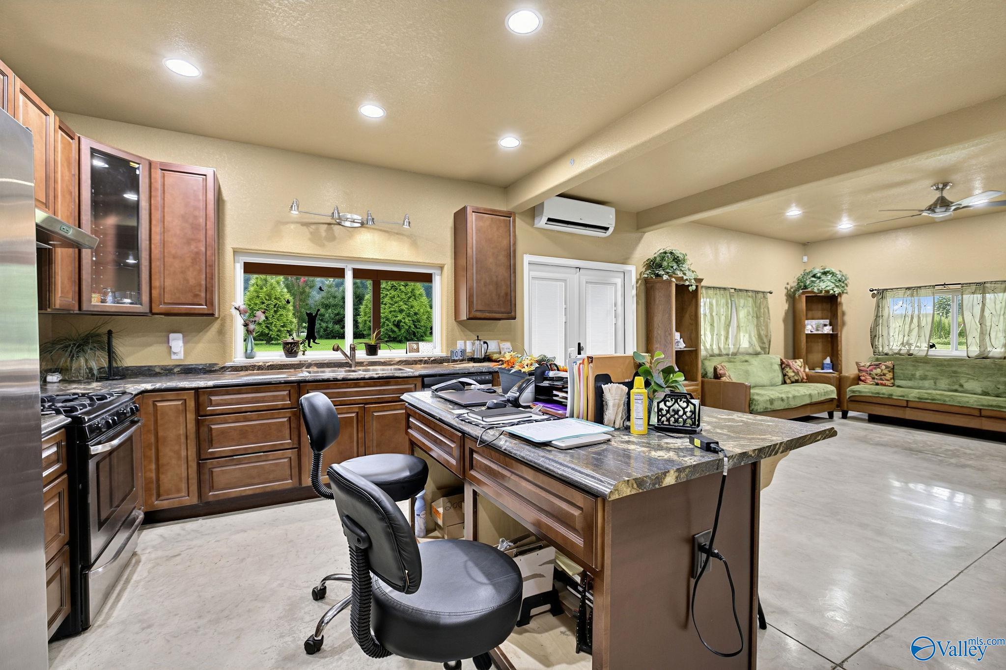 1103 County Road 359