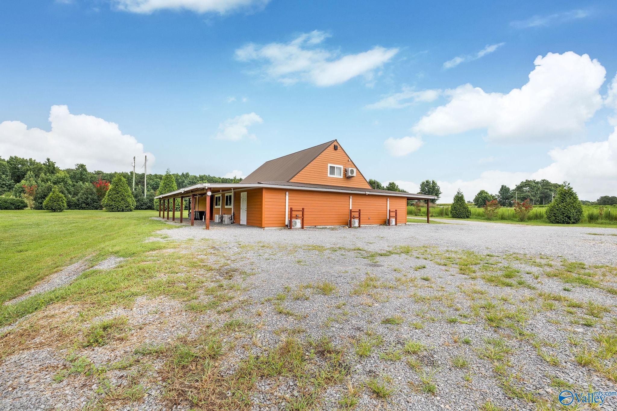 1103 County Road 359