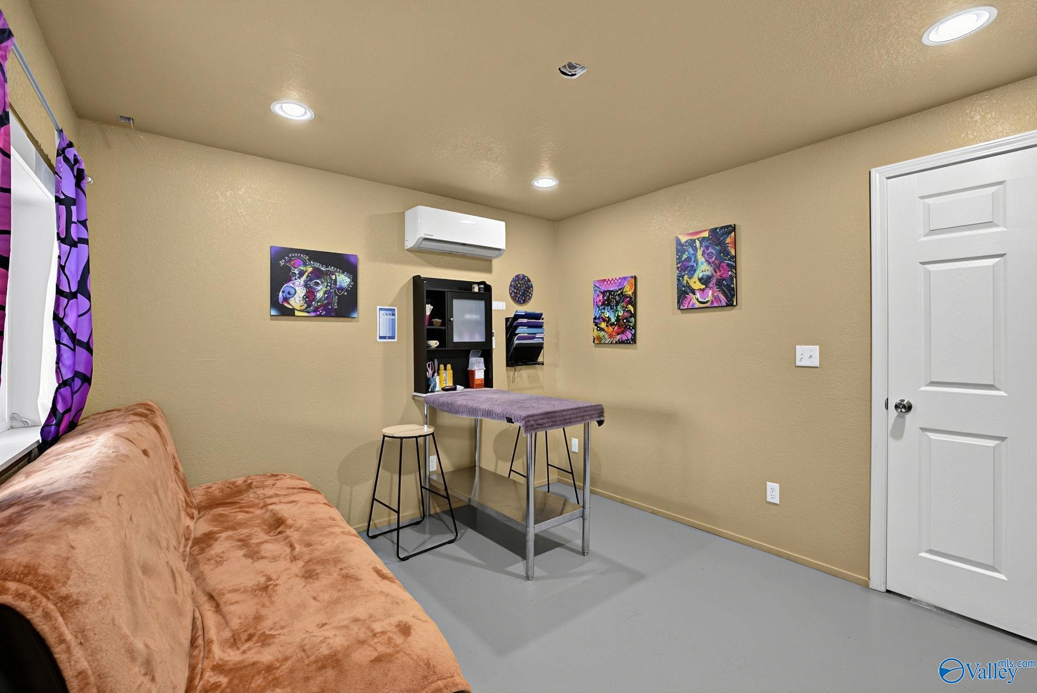 1103 County Road 359