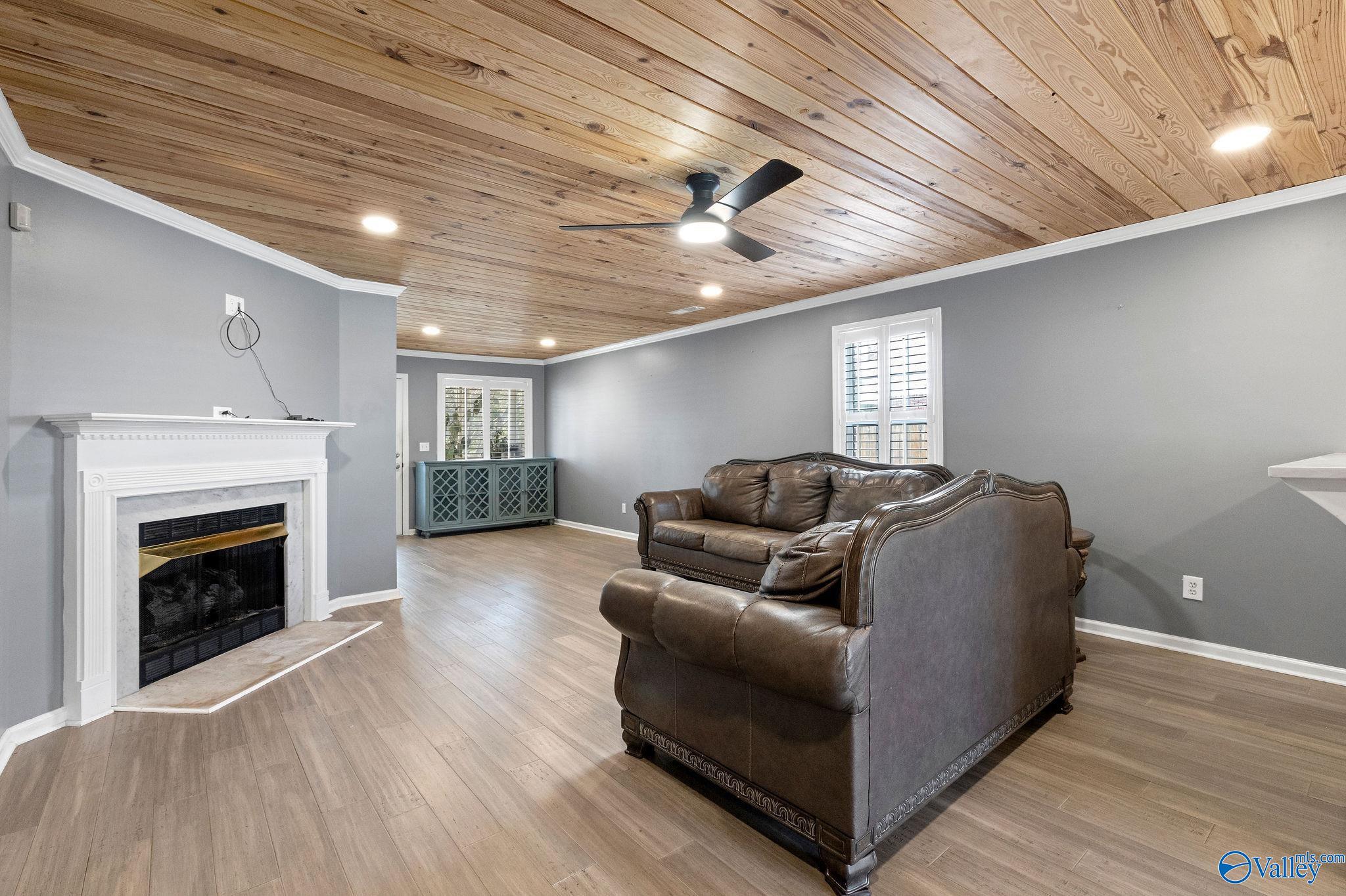 841 Spur Track Lane # 1
